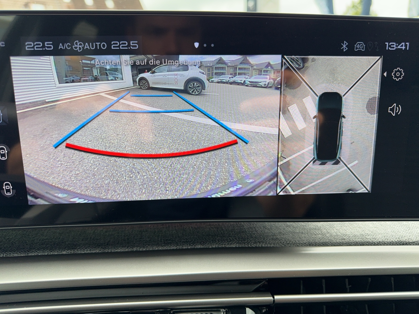 PEUGEOT 3008 e-Allure - 10