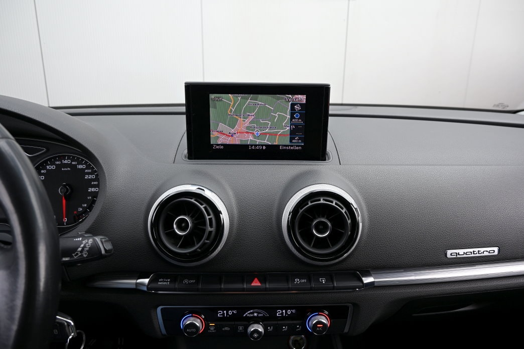 AUDI A3 Sportback 2.0 TDI Ambition quattro - 11