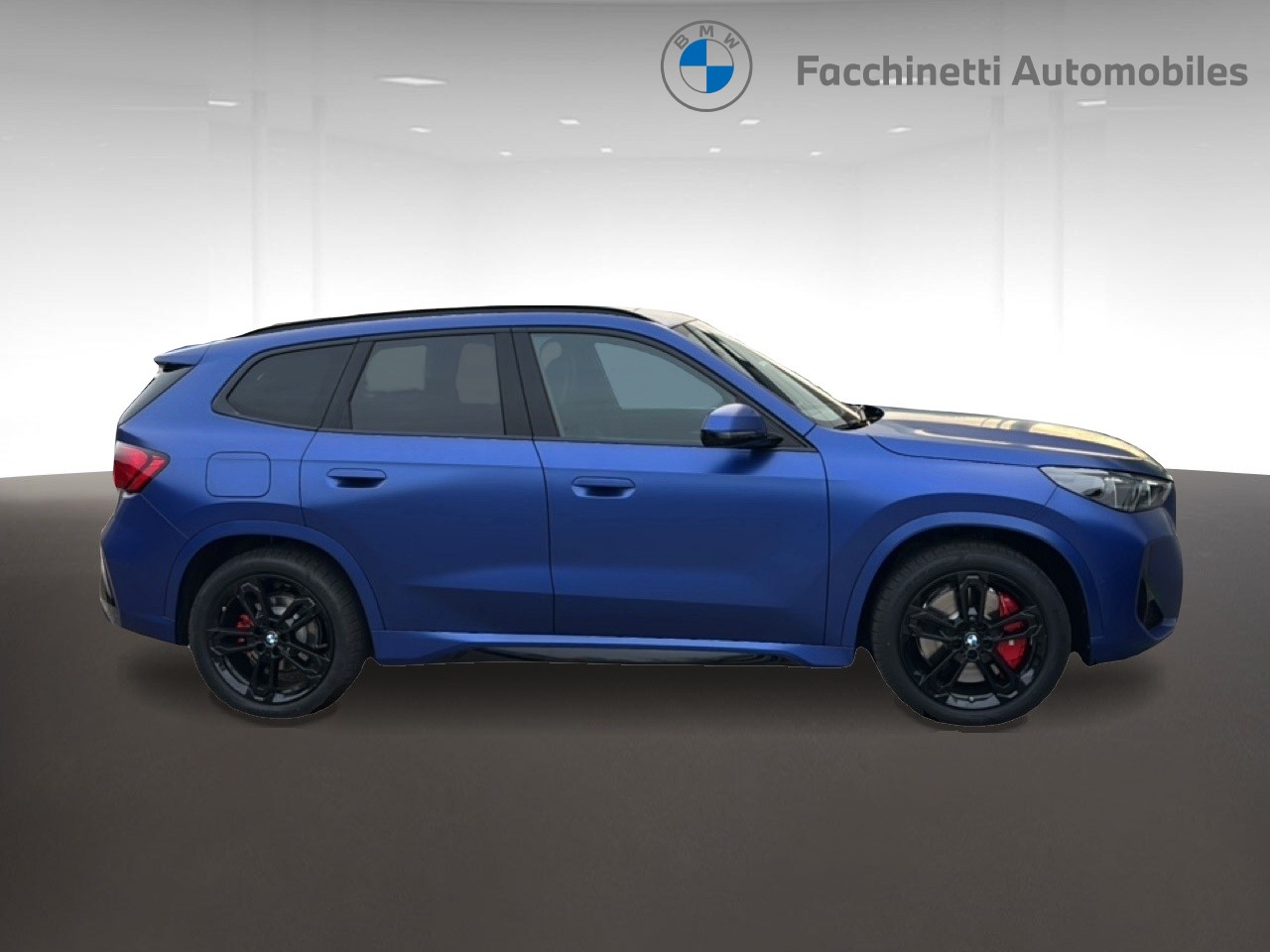BMW iX1 xDrive 30 Edition M Sport - 5