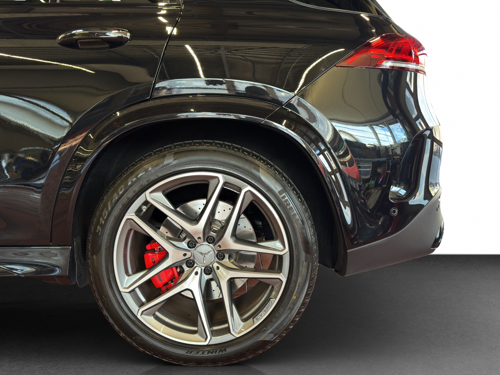 MERCEDES-BENZ GLE 63 S AMG 4Matic+ - 23