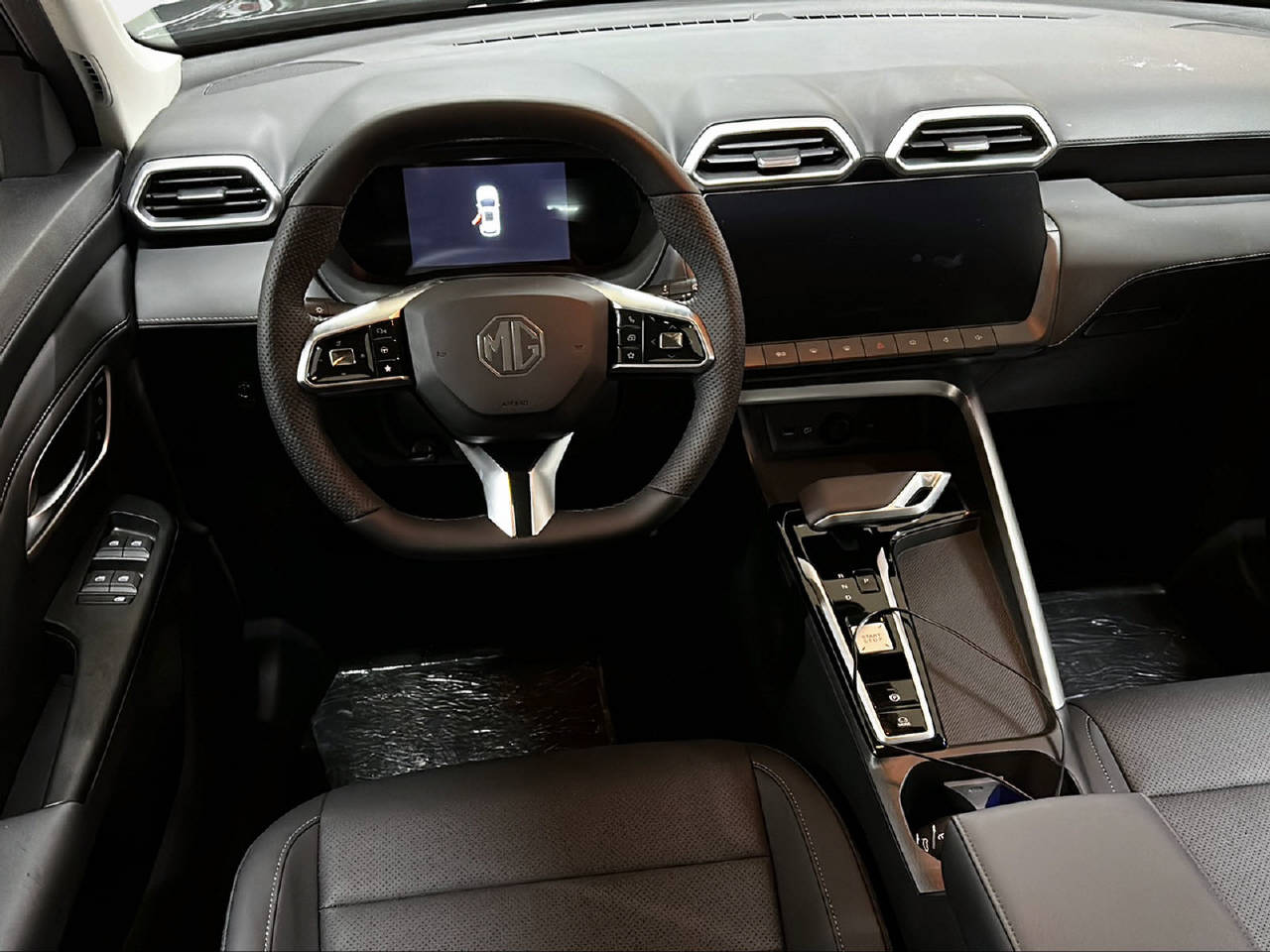 MG ZS 1.5 Hybrid+ Luxury - 10