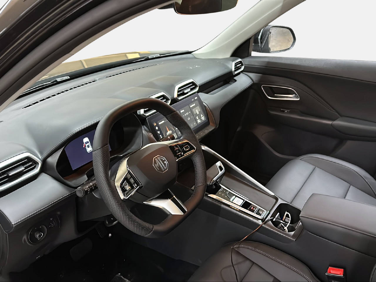 MG ZS 1.5 Hybrid+ Luxury - 15