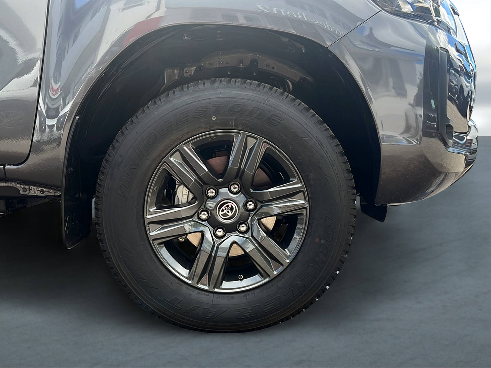 TOYOTA Hilux 2.8d MHEV Style Double Cab 4x4 - 5
