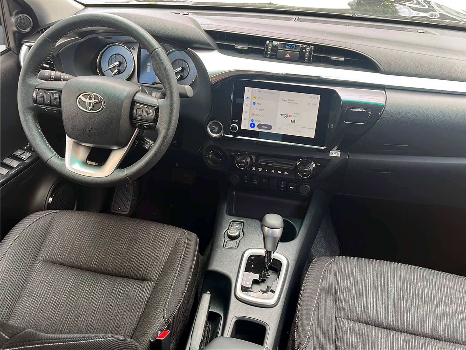 TOYOTA Hilux 2.8d MHEV Style Double Cab 4x4 - 8