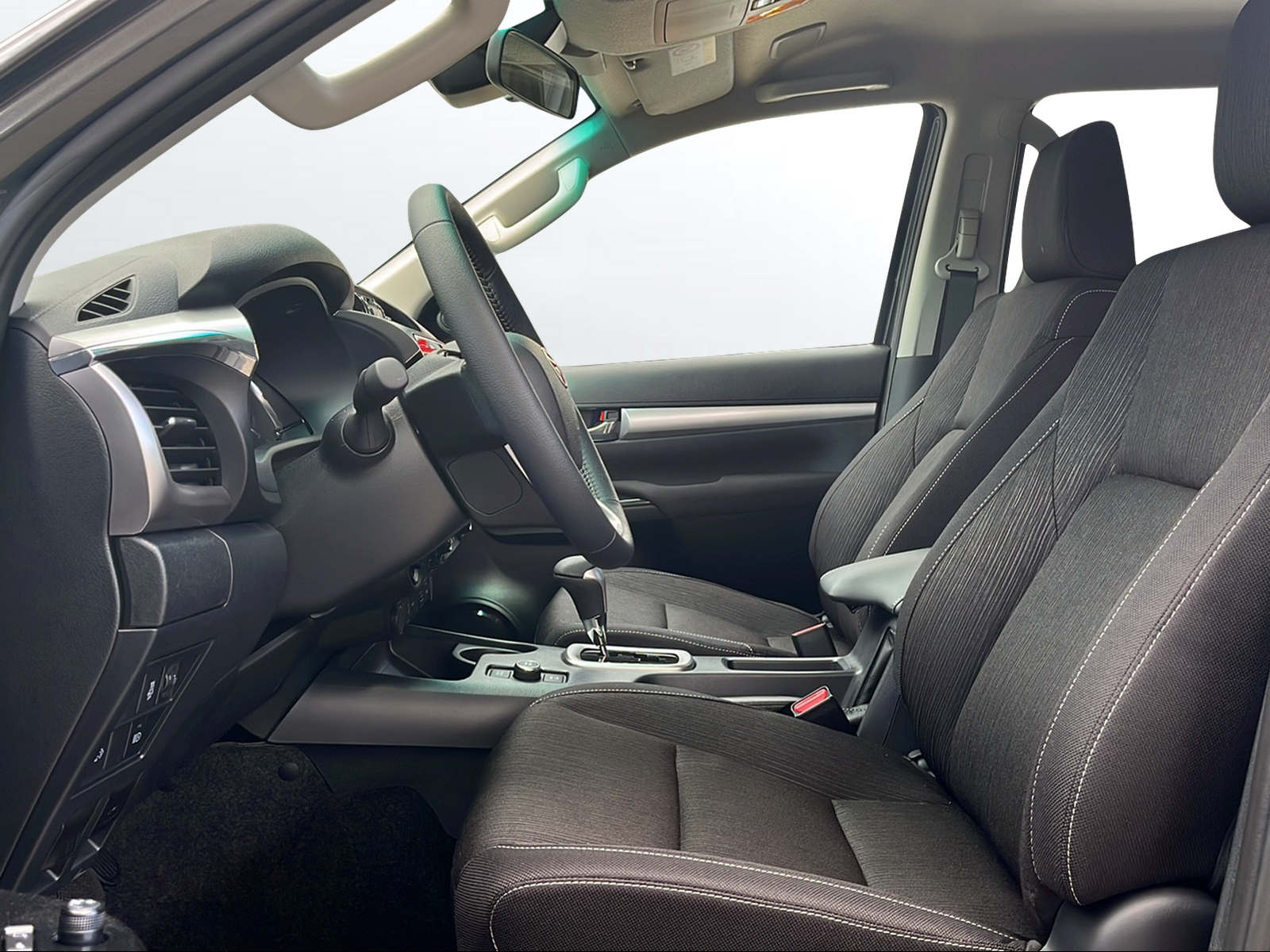 TOYOTA Hilux 2.8d MHEV Style Double Cab 4x4 - 7