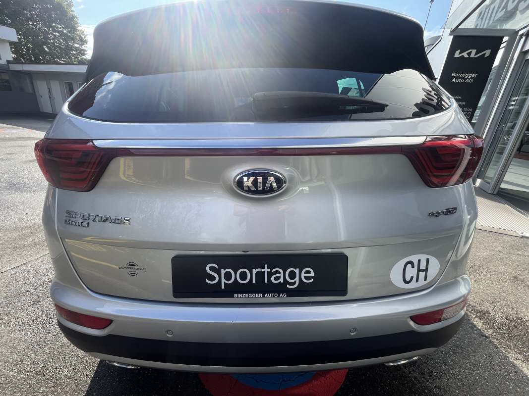 KIA Sportage 2.0 CRDi Style GT-Line - 4