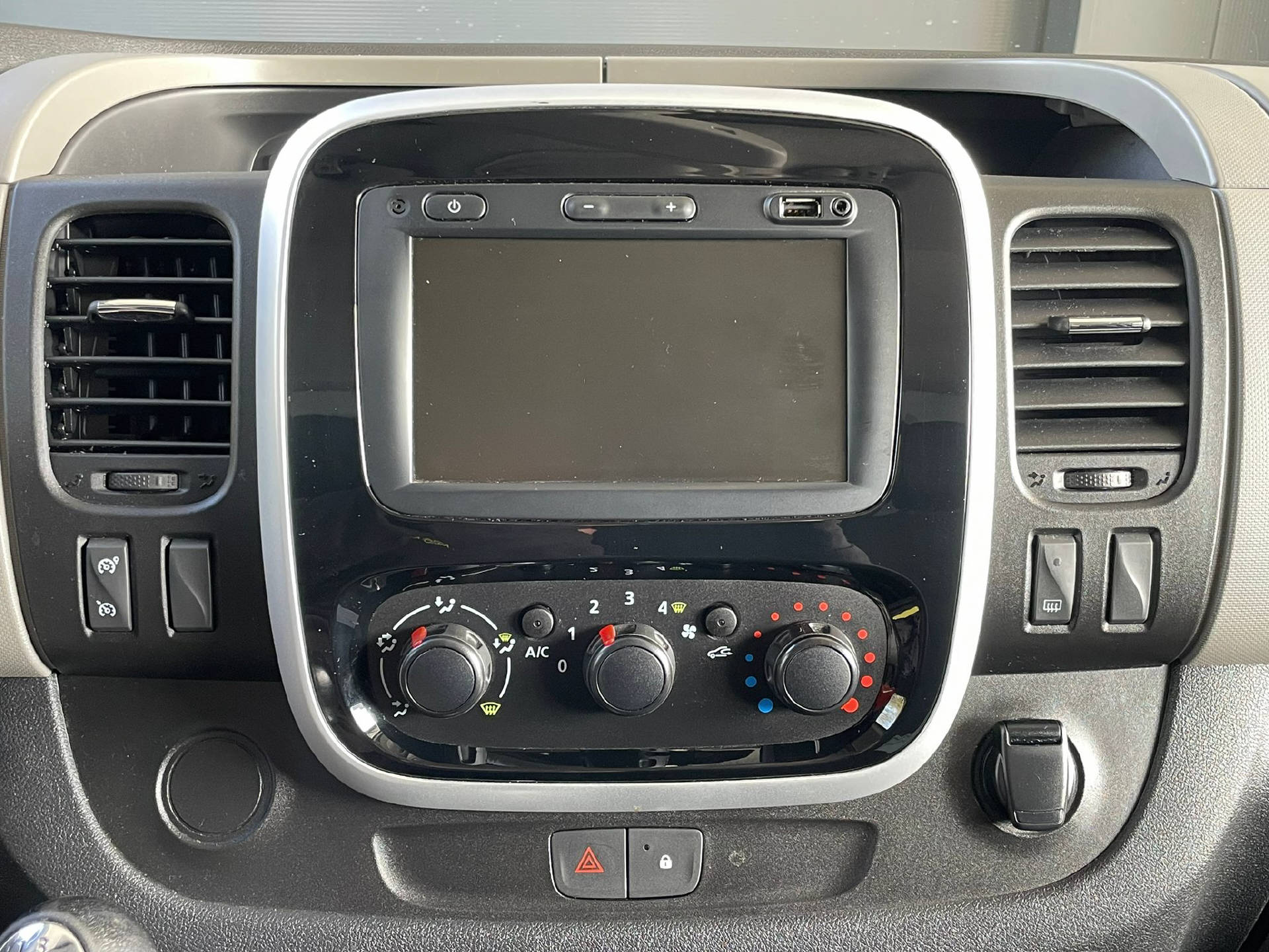 RENAULT Trafic Kaw. 2.9 t L1 H1 1.6 dCi 120 Business-9
