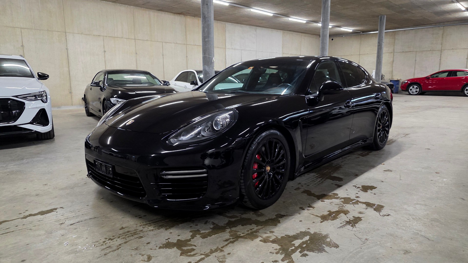 PORSCHE Panamera GTS 4.8 PDK - 2