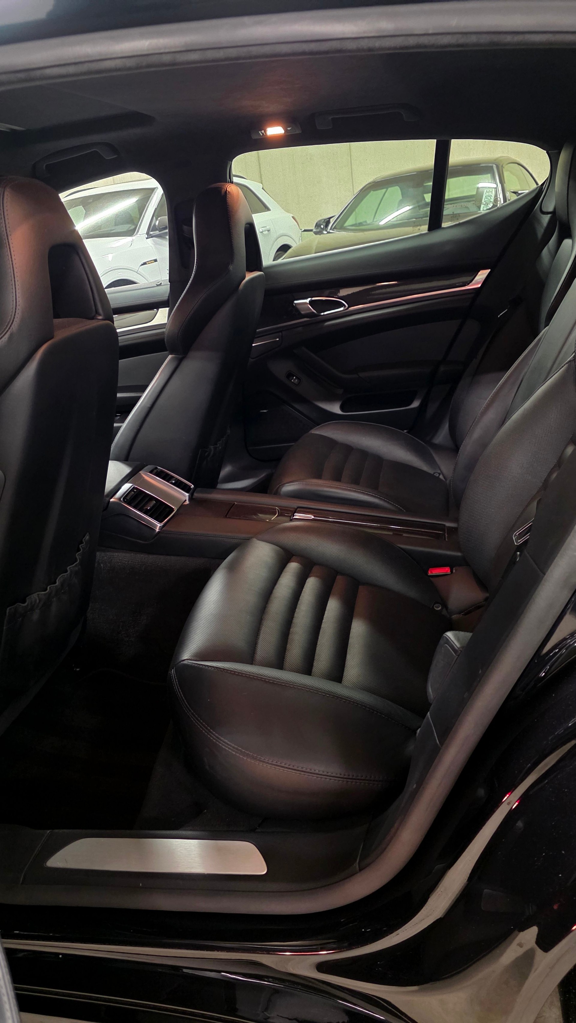 PORSCHE Panamera GTS 4.8 PDK - 10