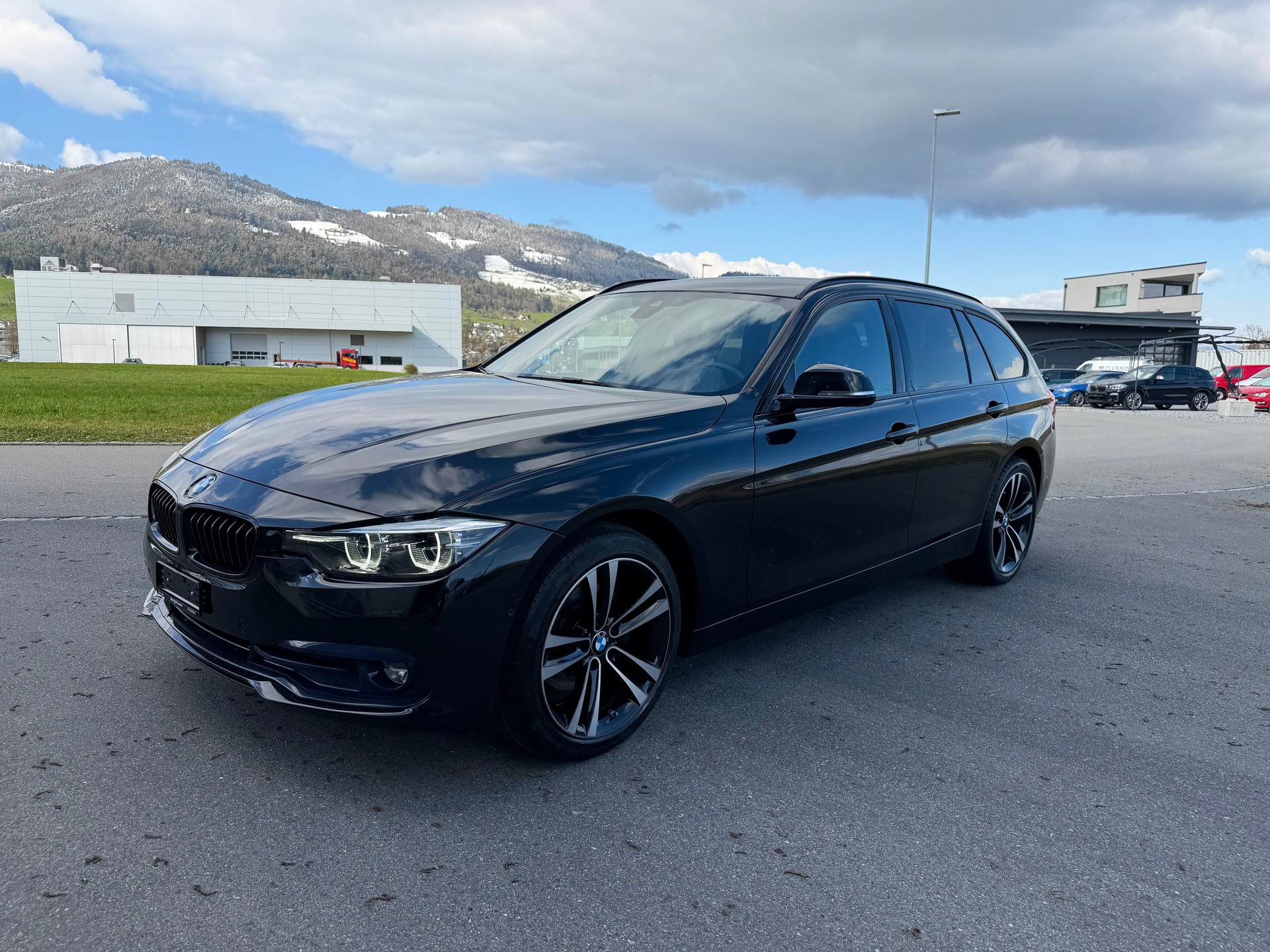 BMW 320d xDrive Touring Edition Sport Line Steptronic - 14