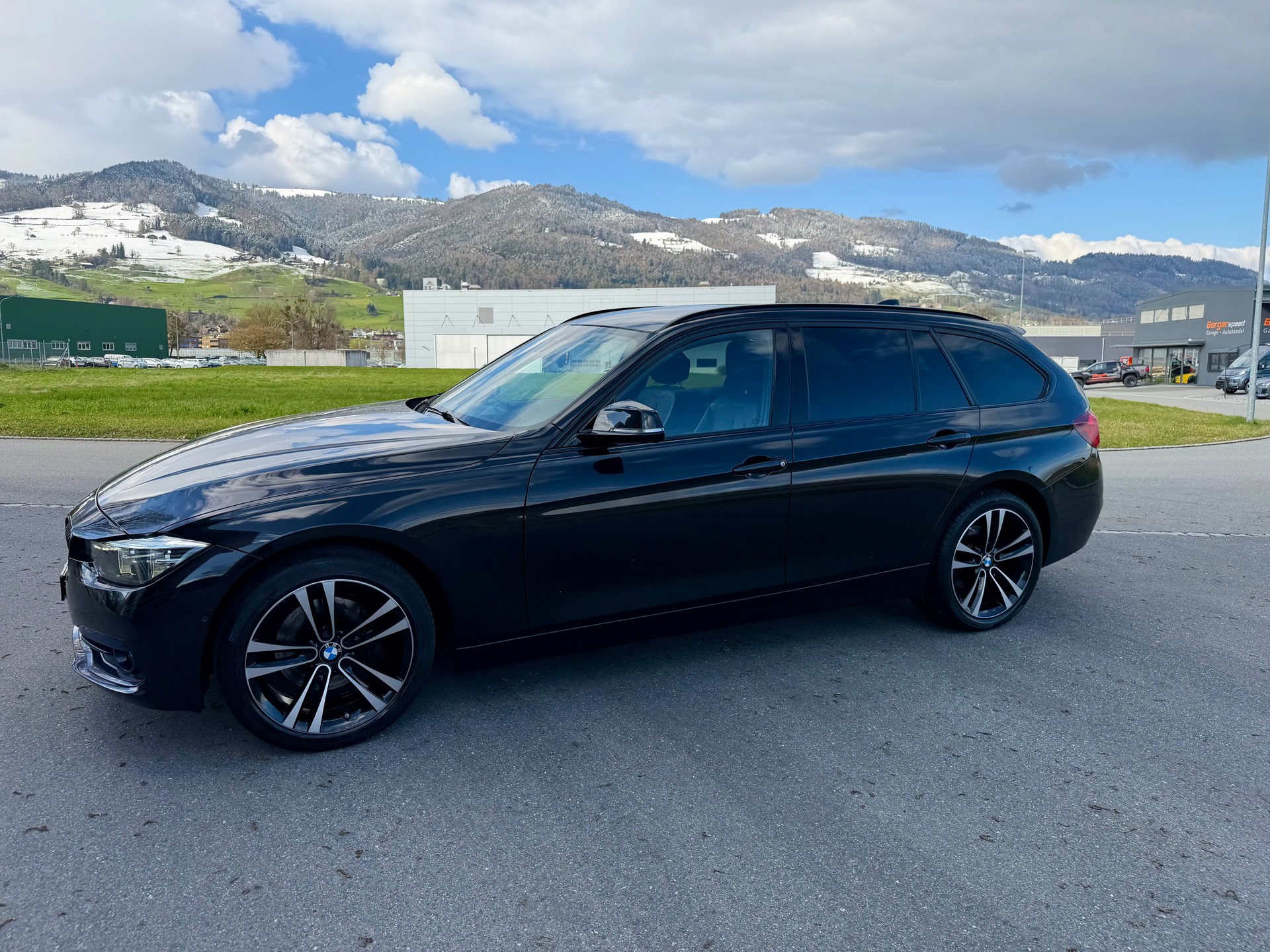 BMW 320d xDrive Touring Edition Sport Line Steptronic - 13