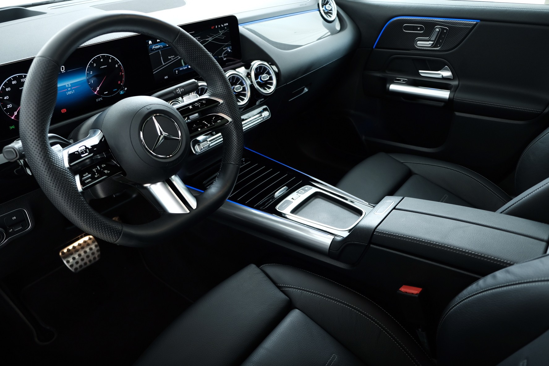 MERCEDES-BENZ GLA 250 4Matic 8G-DCT Swiss Star - 9