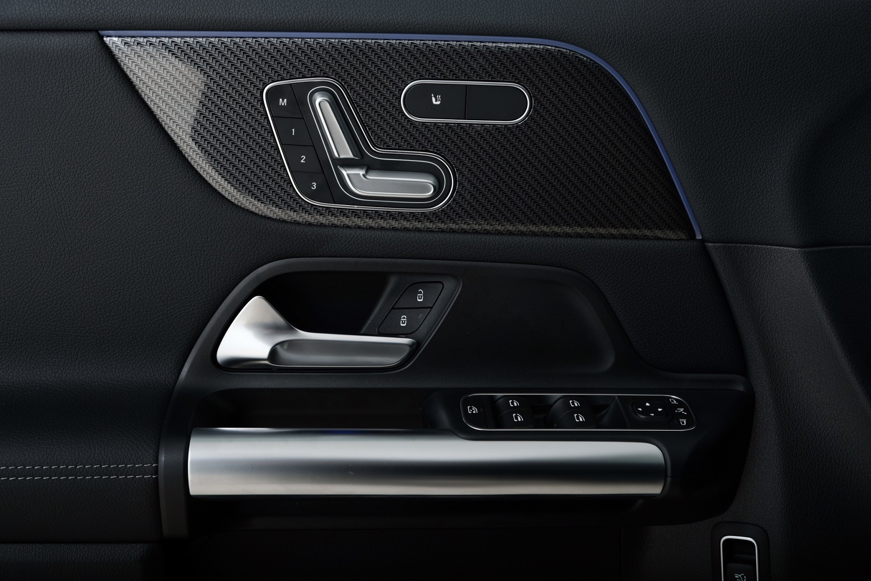 MERCEDES-BENZ GLA 250 4Matic 8G-DCT Swiss Star - 15