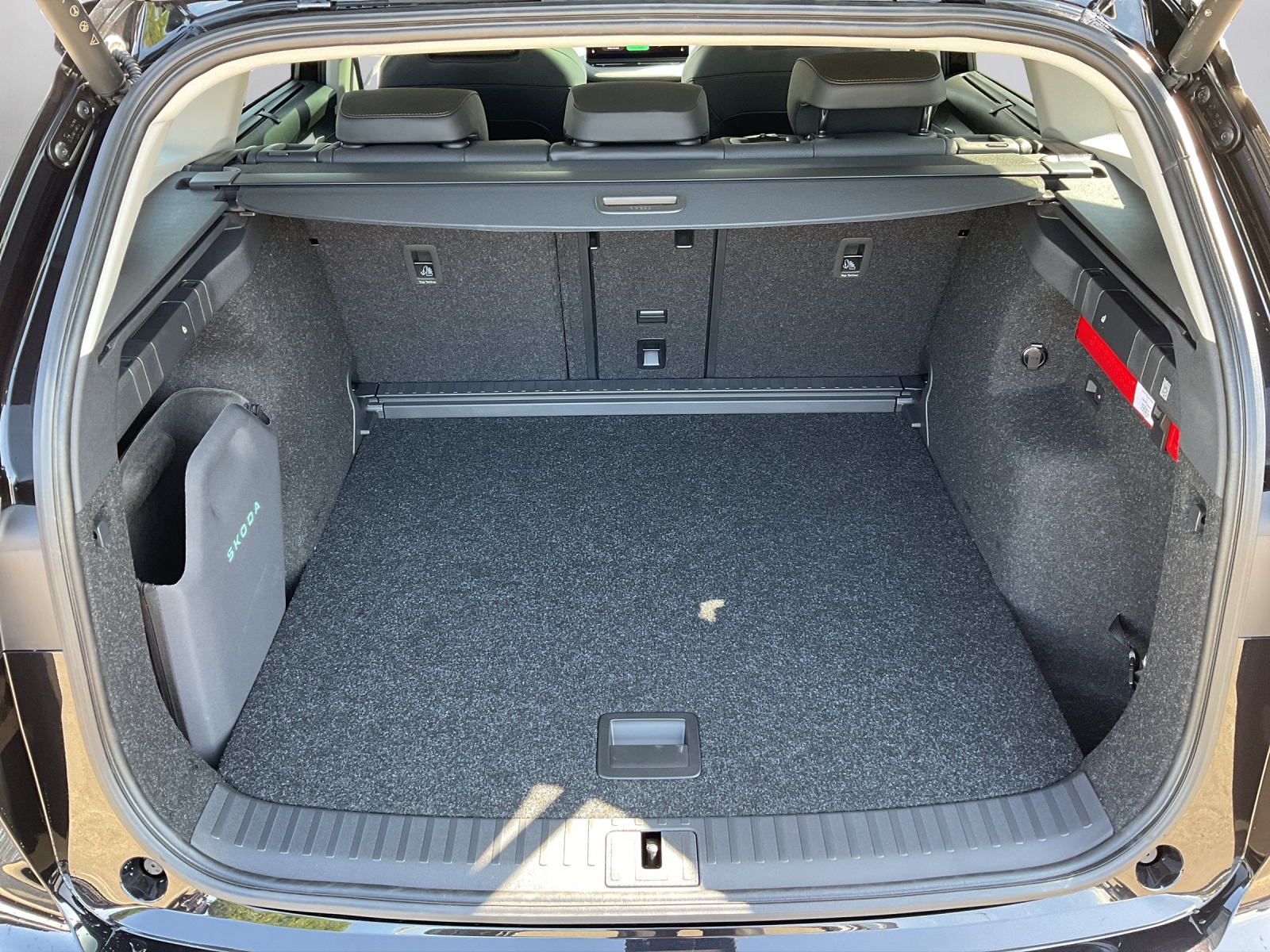 SKODA Enyaq 85 Selection - 12