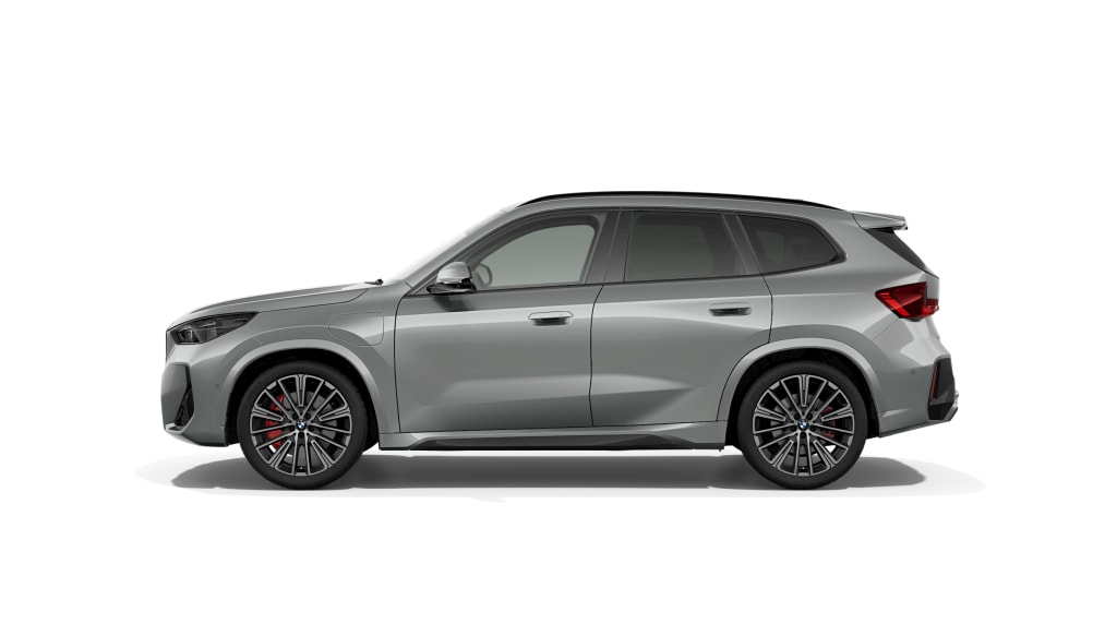 BMW X1 30e xDrive M Sport Pro (CH) AHK ** Spacesilber métallisé ** 📍 - 3