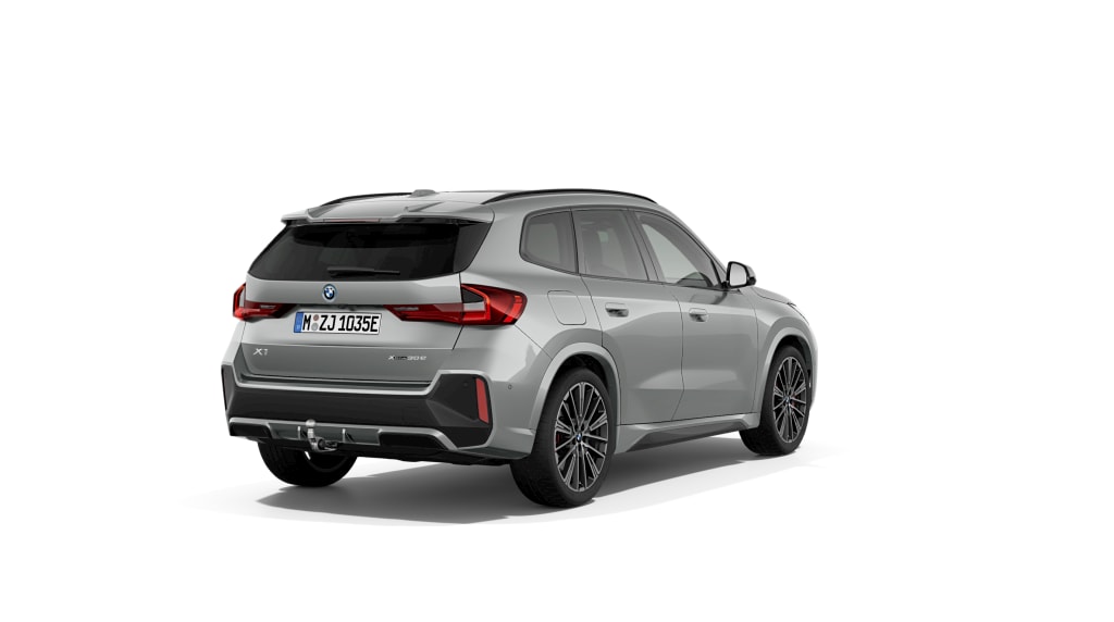 BMW X1 30e xDrive M Sport Pro (CH) AHK ** Spacesilber métallisé ** 📍 - 6