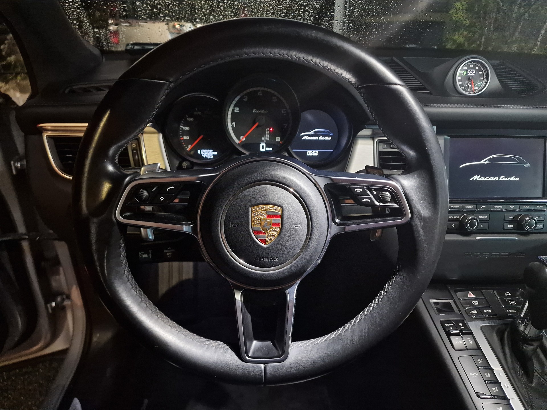 PORSCHE Macan Turbo PDK 8x Alu 24Mt Gara - 10