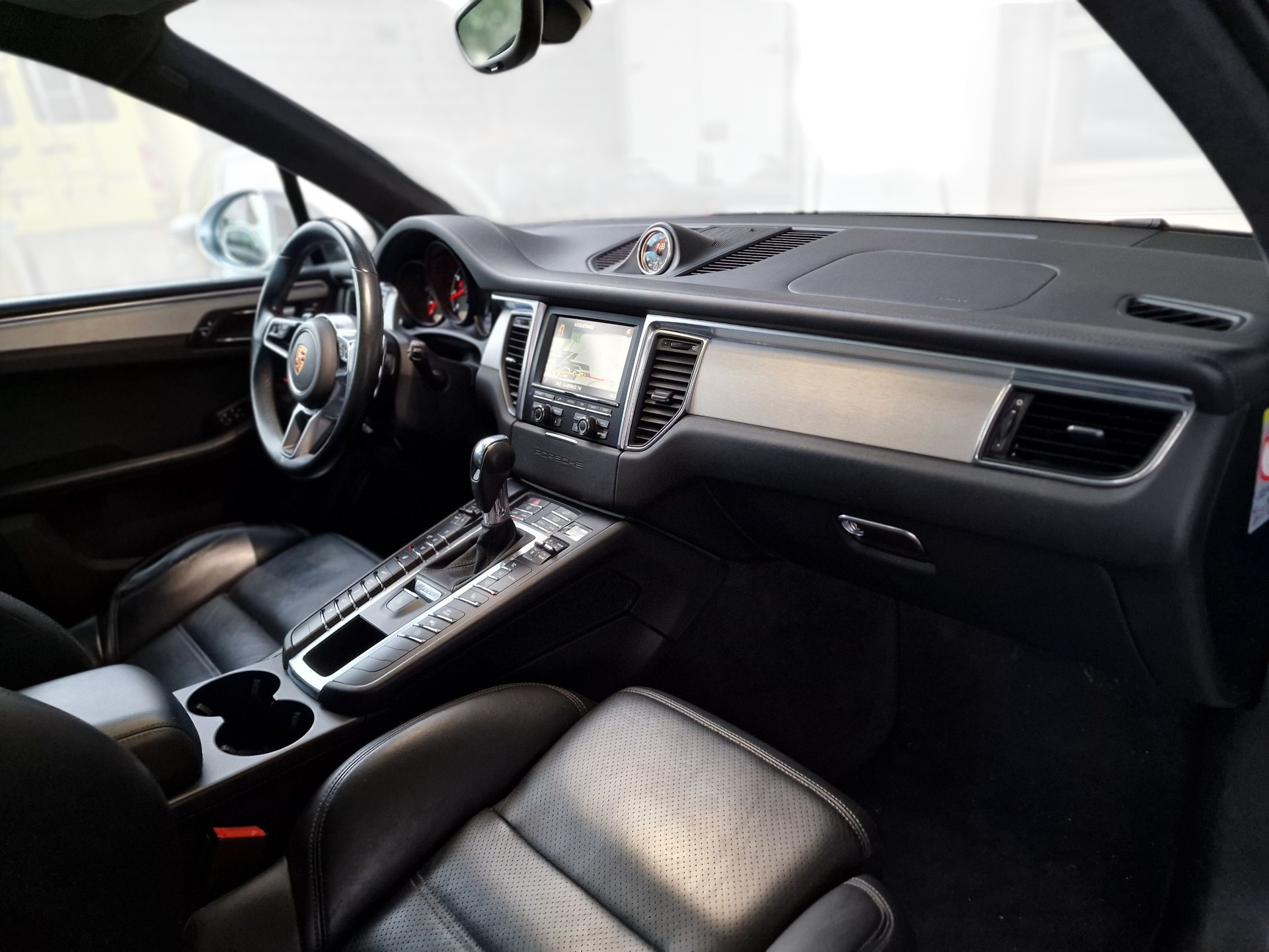 PORSCHE Macan Turbo PDK 8x Alu 24Mt Gara - 16