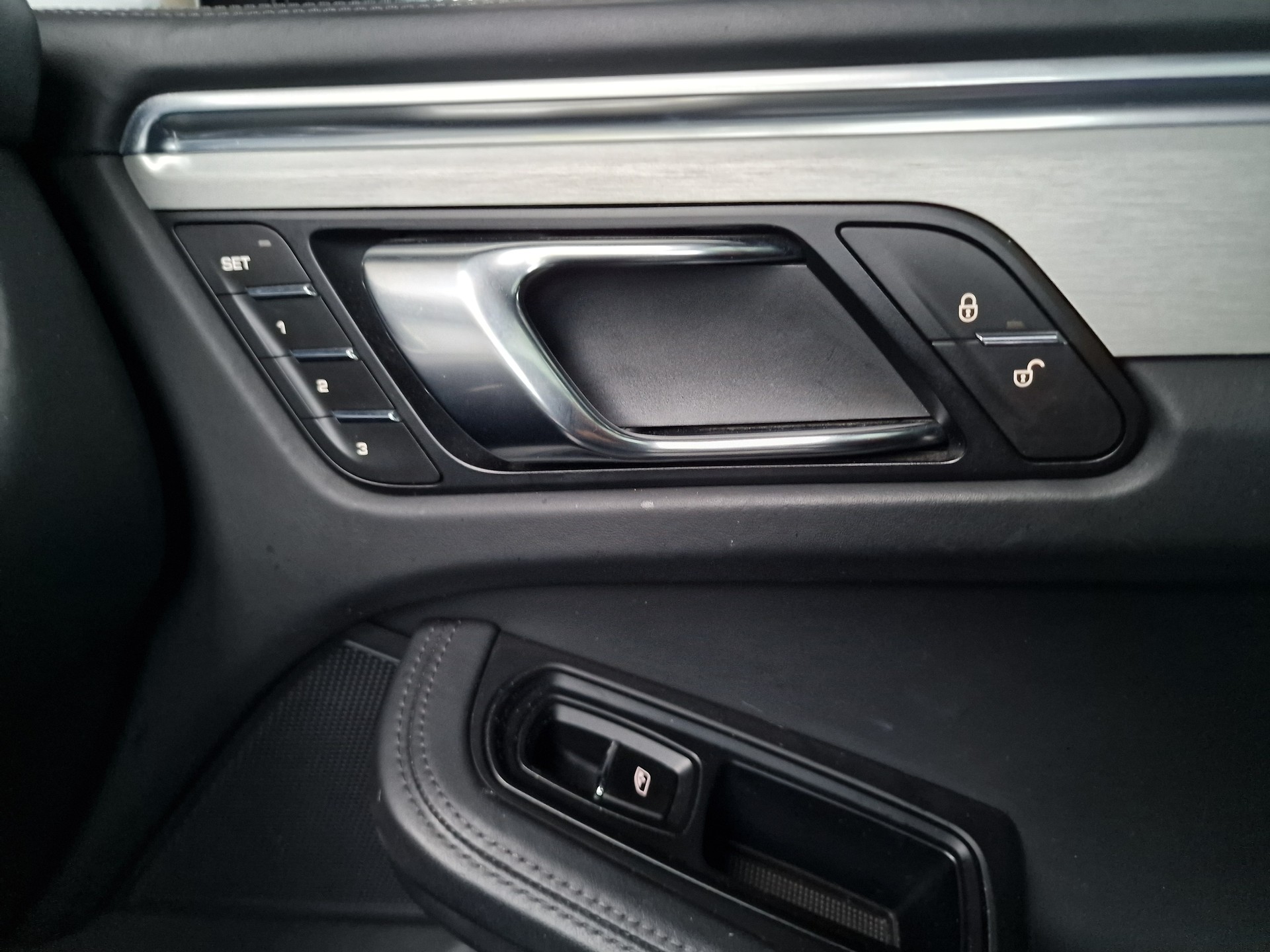 PORSCHE Macan Turbo PDK 8x Alu 24Mt Gara - 27