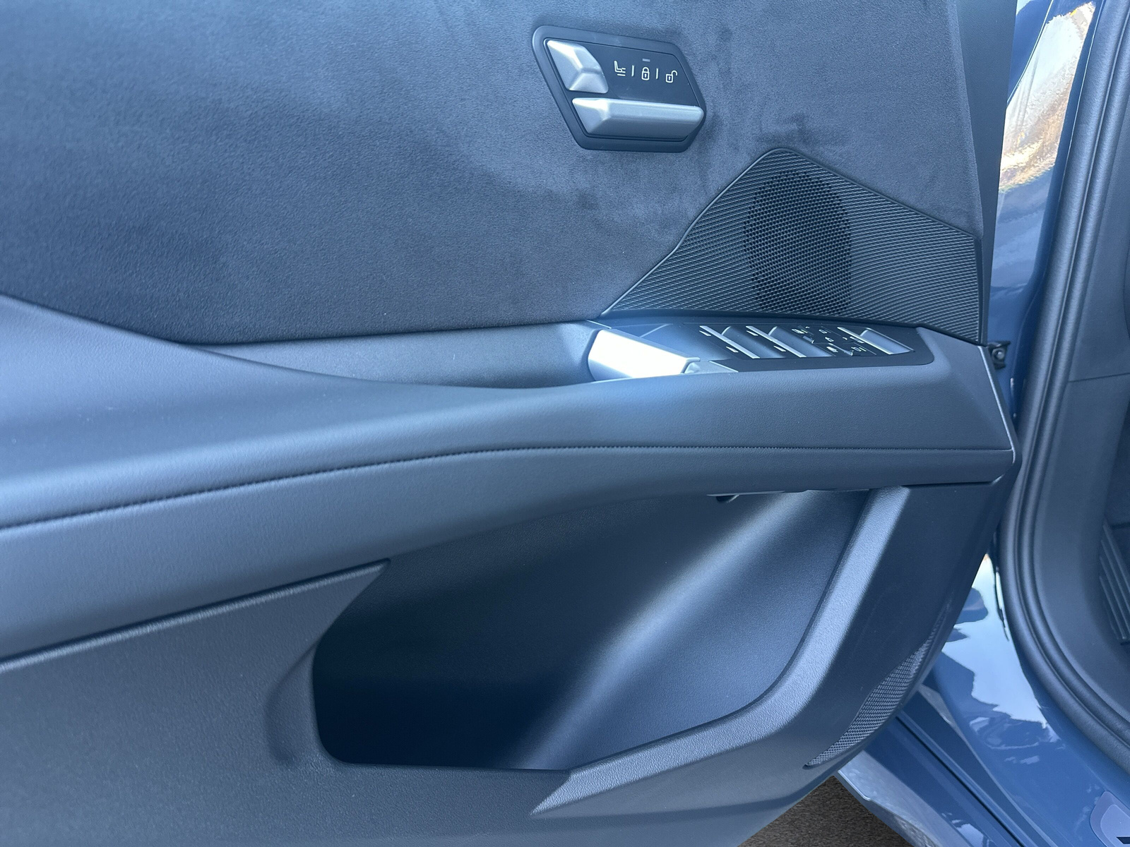 BMW iX3 50 xDrive M Sport **Action de leasing à 0.9% avec assurance et roues hiver** - 17