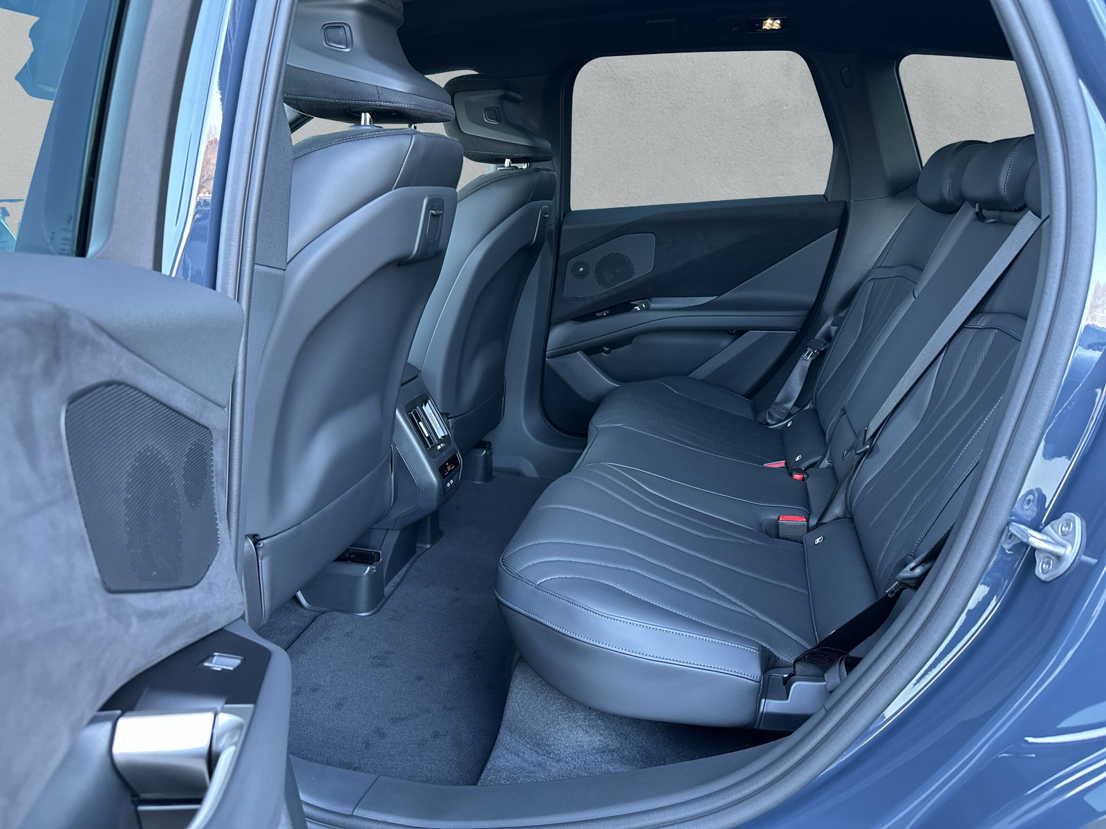 BMW iX3 50 xDrive M Sport **Action de leasing à 0.9% avec assurance et roues hiver** - 12