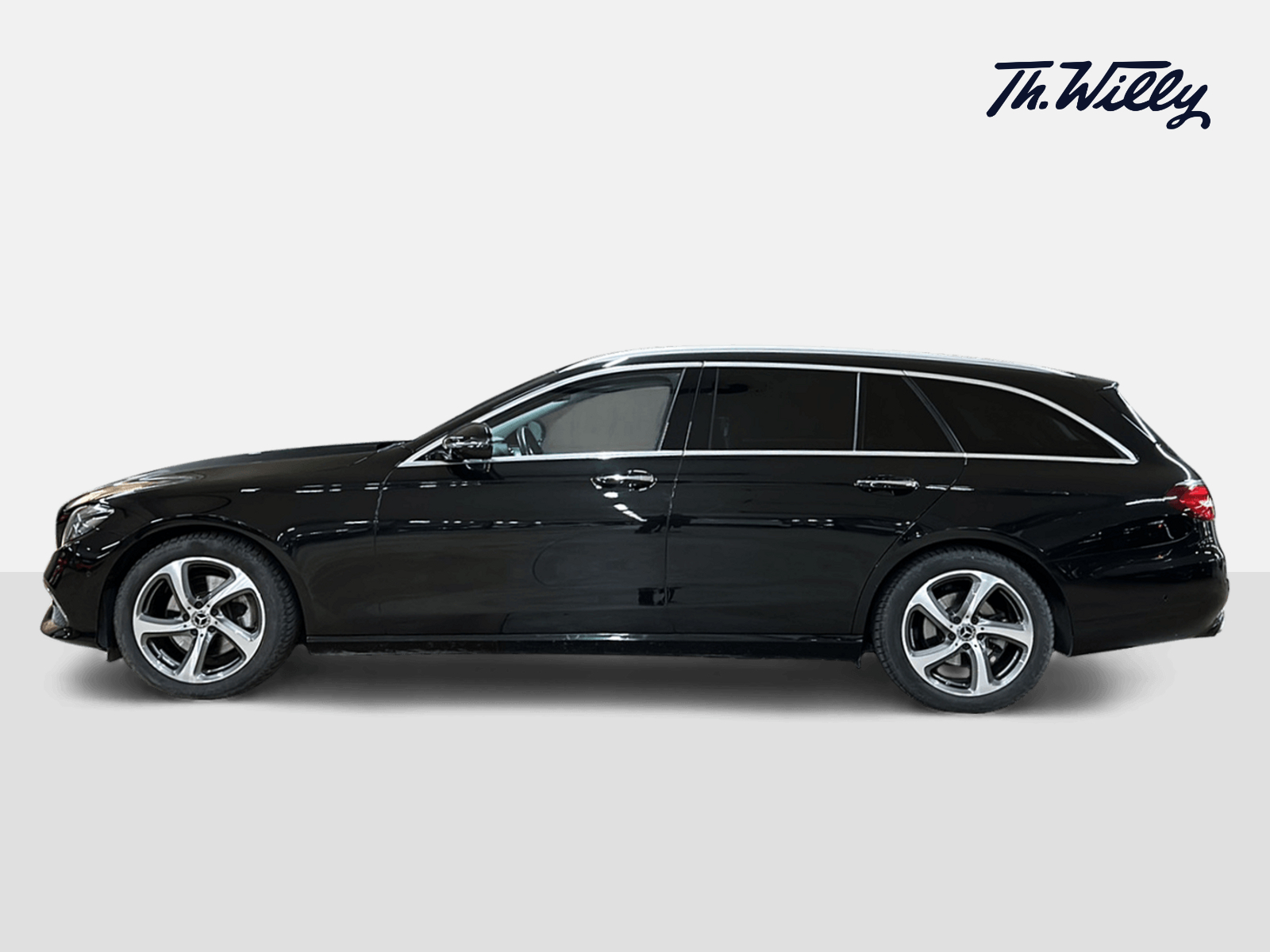 MERCEDES-BENZ E 220 d Swiss Star Avantgarde 4matic Kombi - 2