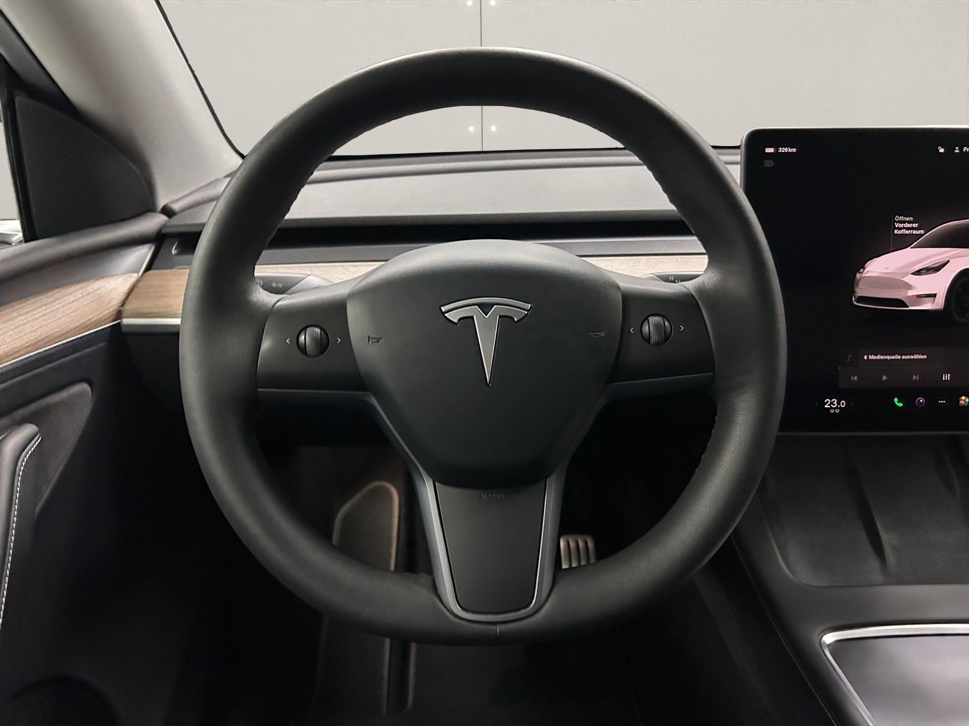 TESLA Model Y Performance - 9