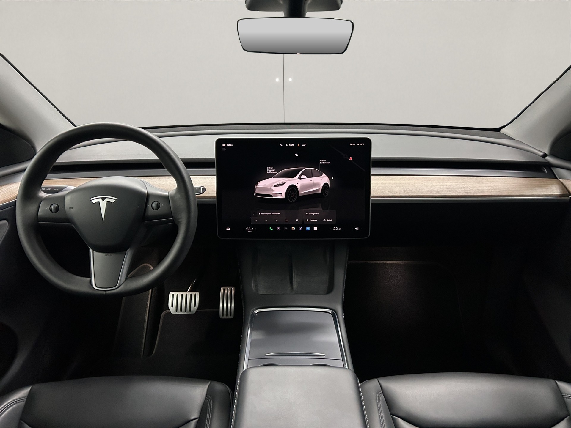 TESLA Model Y Performance - 8