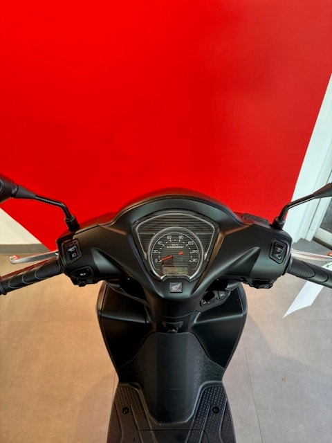 HONDA NSC Vision 110 - 9