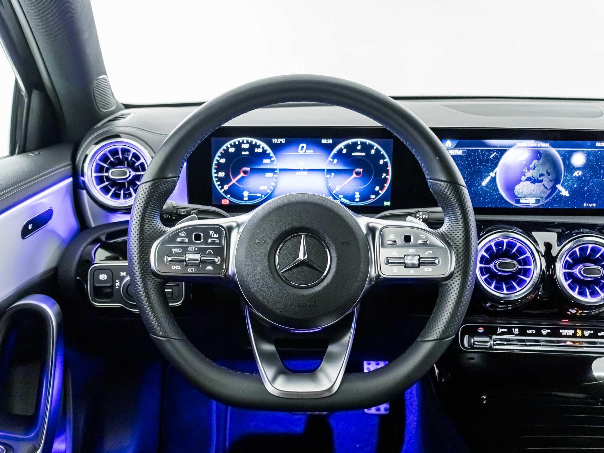 MERCEDES-BENZ A 200 4MATIC - 10