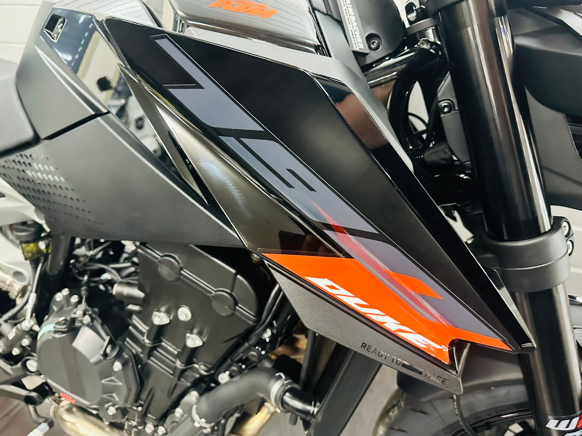 KTM 790 Duke - 2