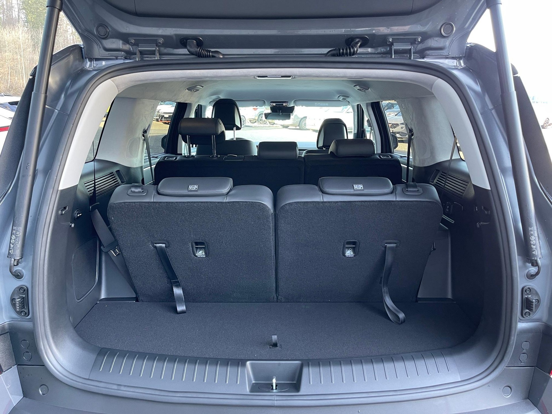 HYUNDAI Santa Fe 1.6 T-GDi PHEV Calligraphy Swiss Edition - 4