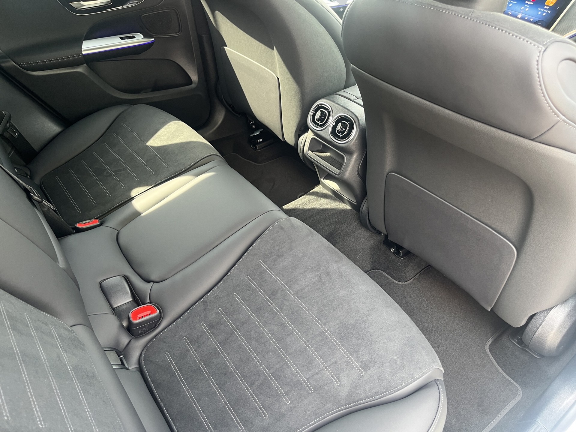 MERCEDES-BENZ GLC 200 4Matic 9G-Tronic - 12