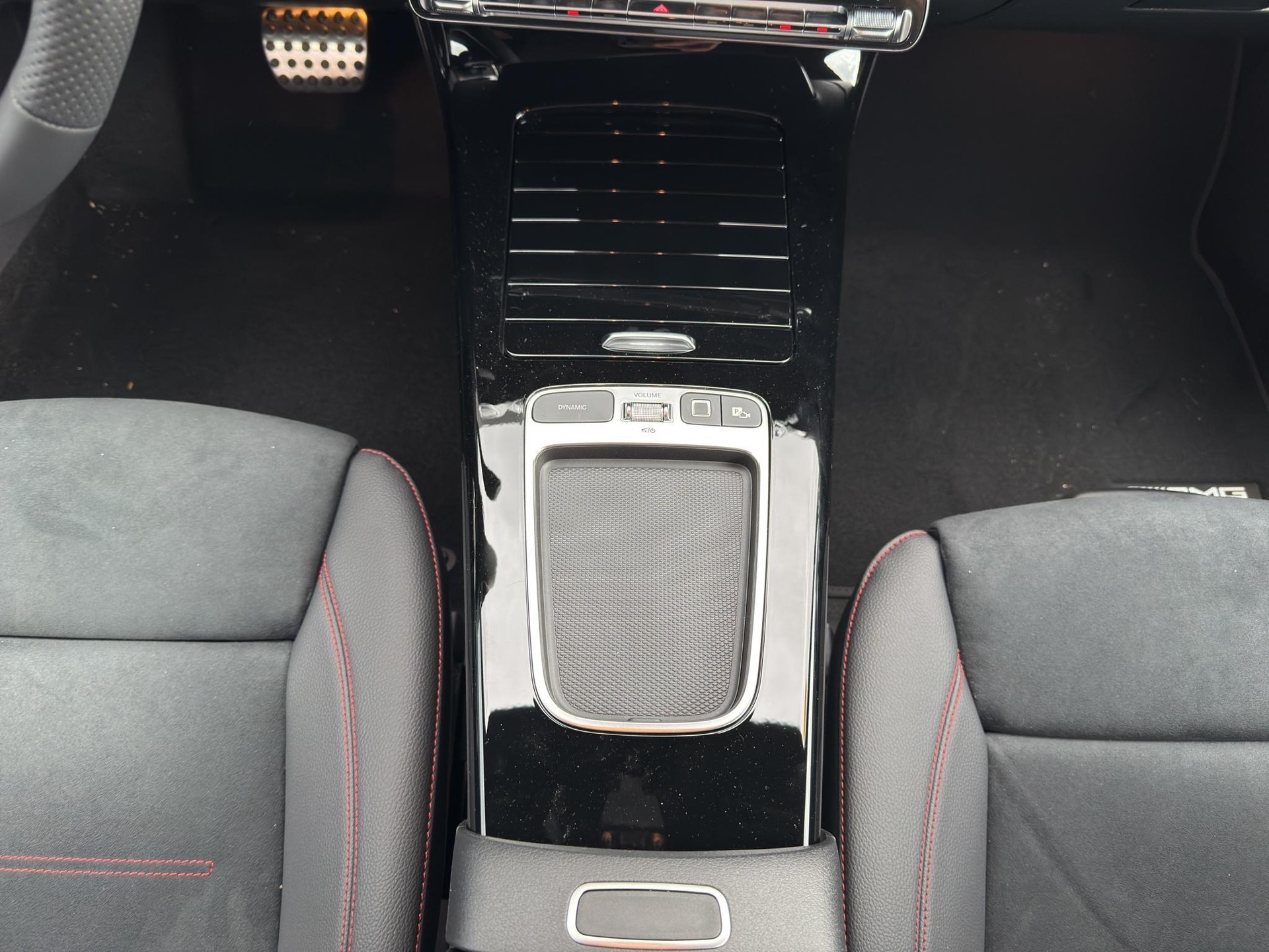 MERCEDES-BENZ CLA 35 AMG 4matic - 14