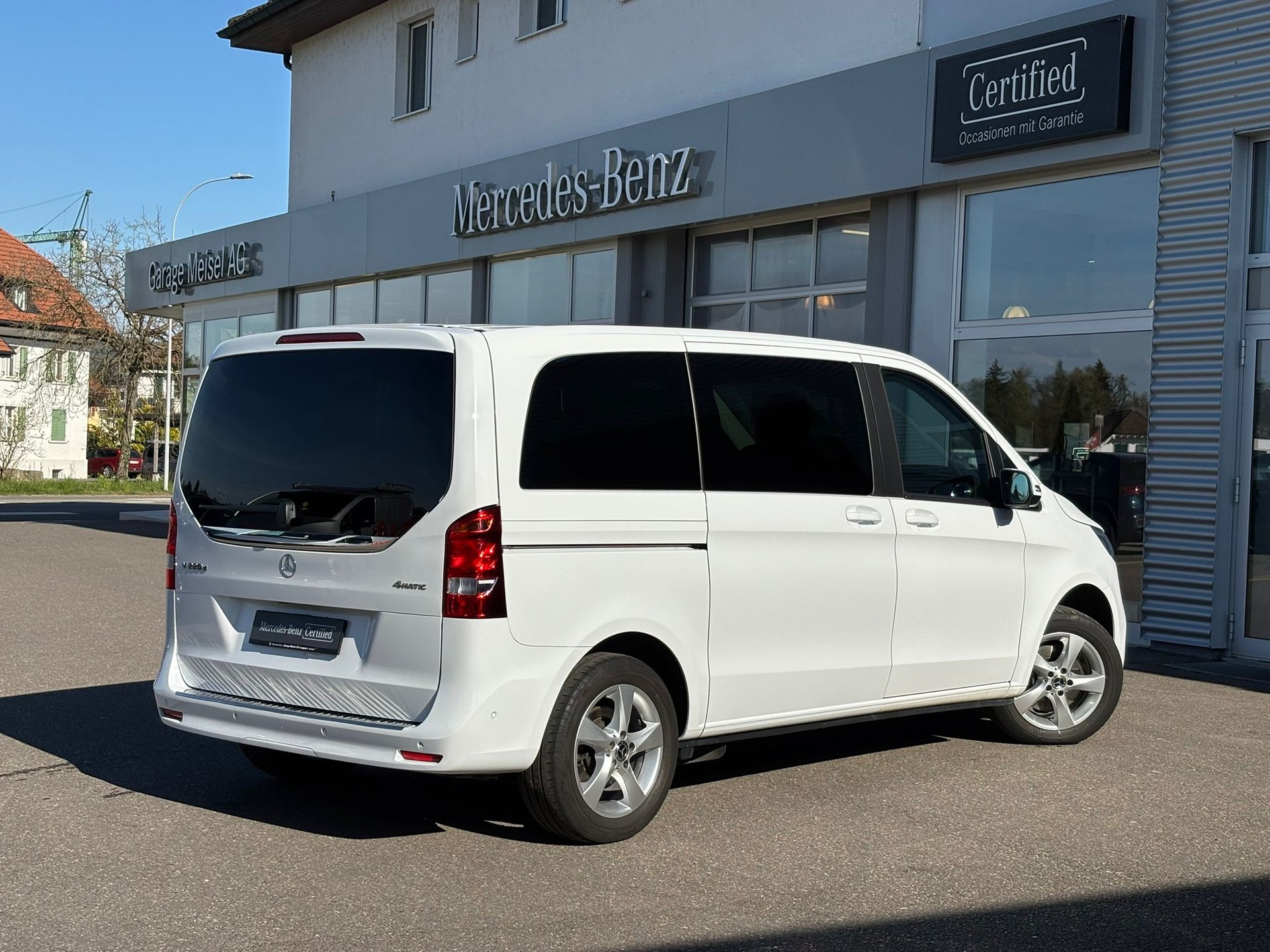 MERCEDES-BENZ V 220d kurz Van 4Matic - 3