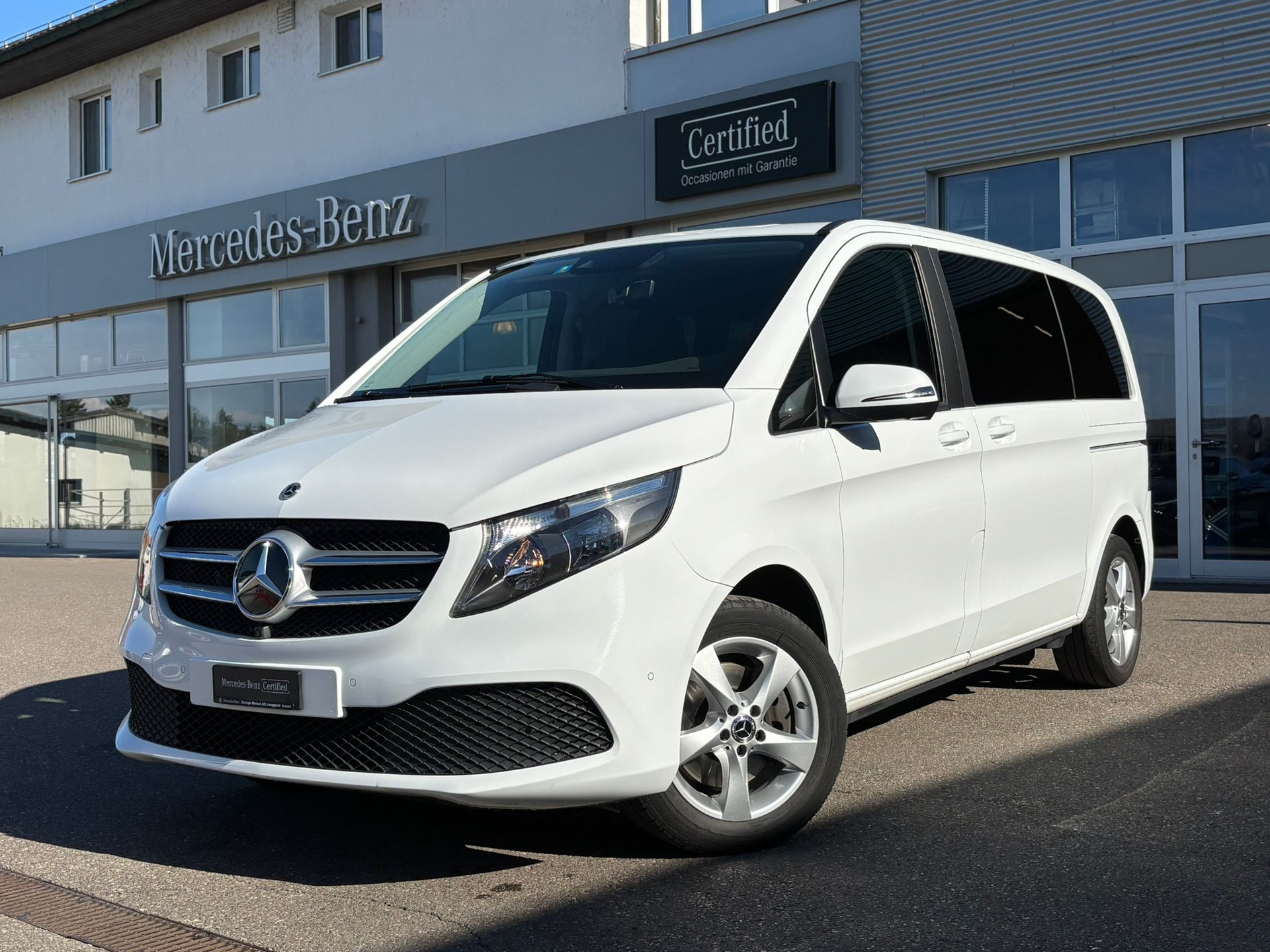 MERCEDES-BENZ V 220d kurz Van 4Matic - 2