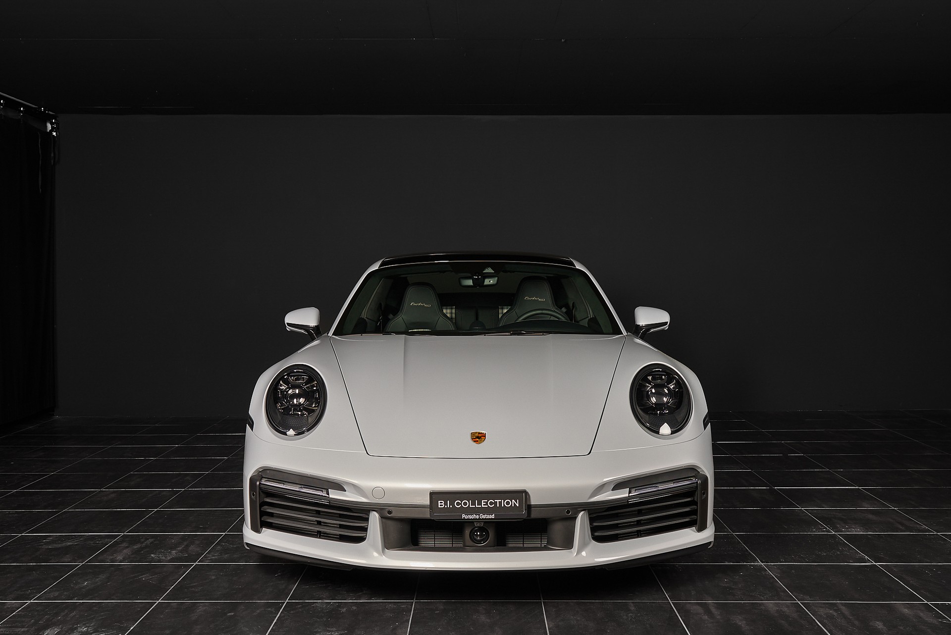 PORSCHE 911 Turbo 50 Jahre - 8