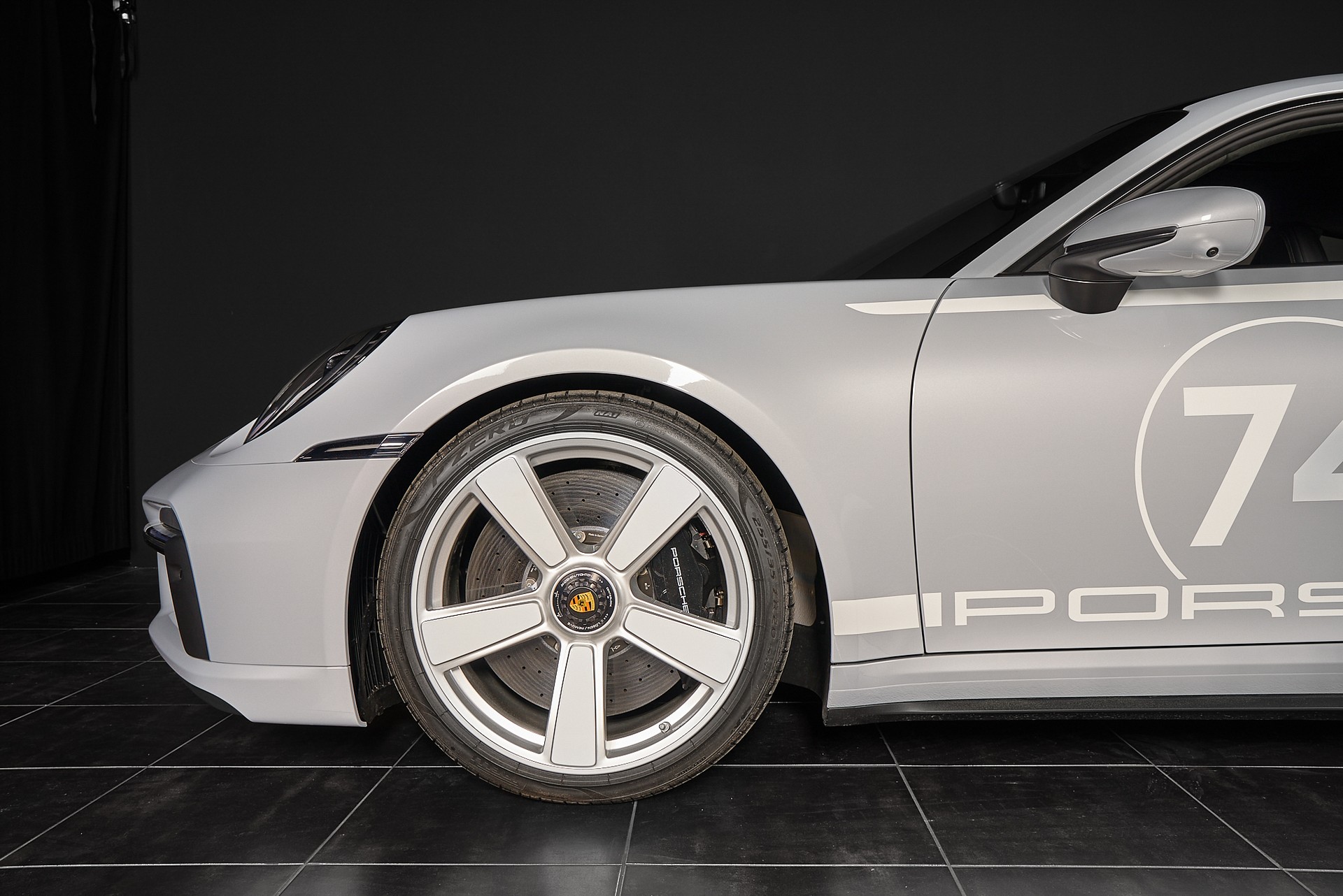 PORSCHE 911 Turbo 50 Jahre - 3
