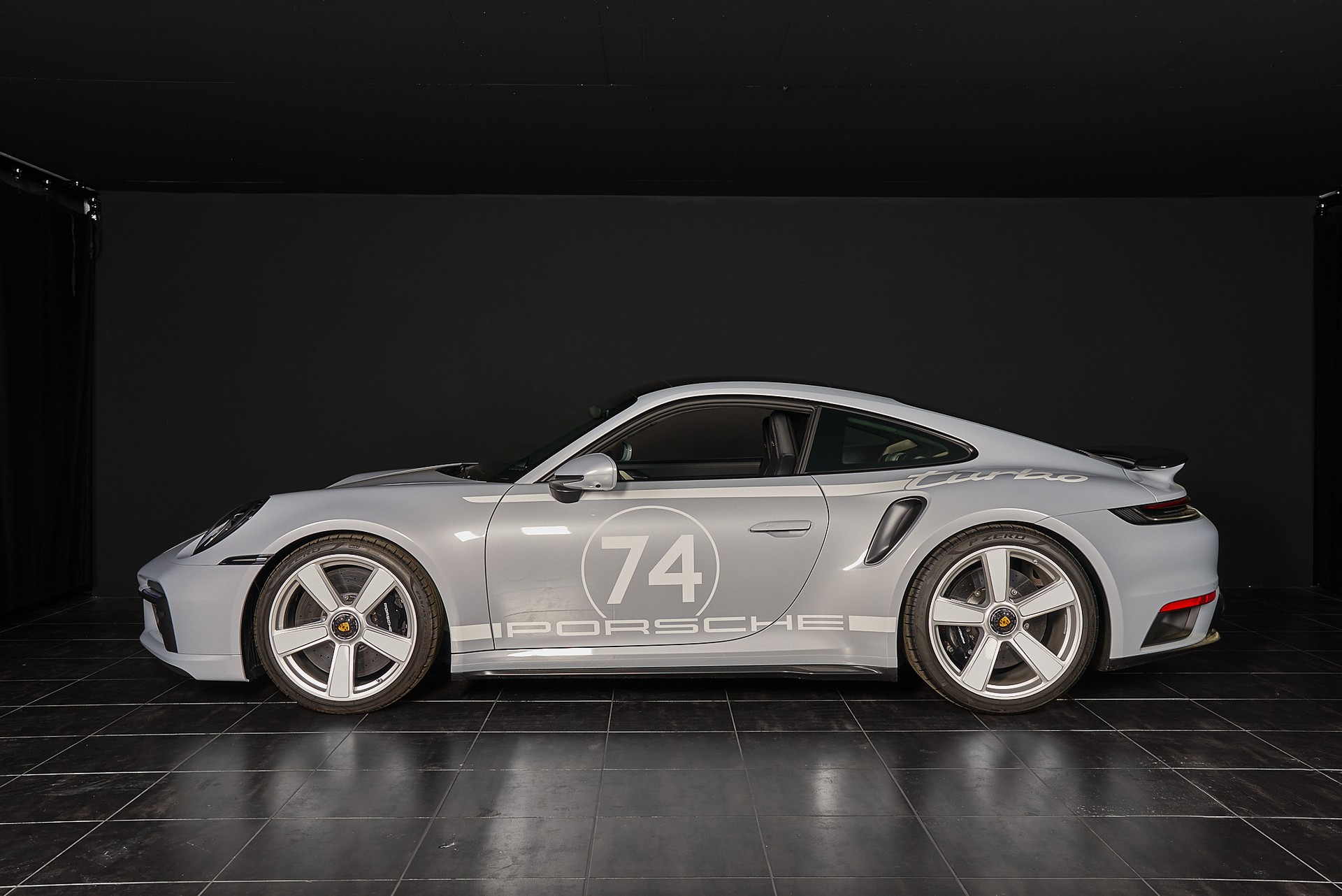 PORSCHE 911 Turbo 50 Jahre - 2