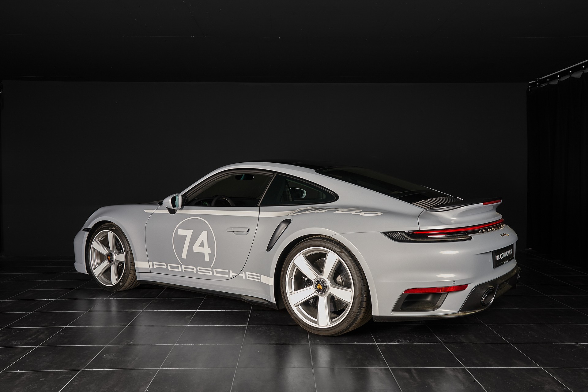 PORSCHE 911 Turbo 50 Jahre - 15