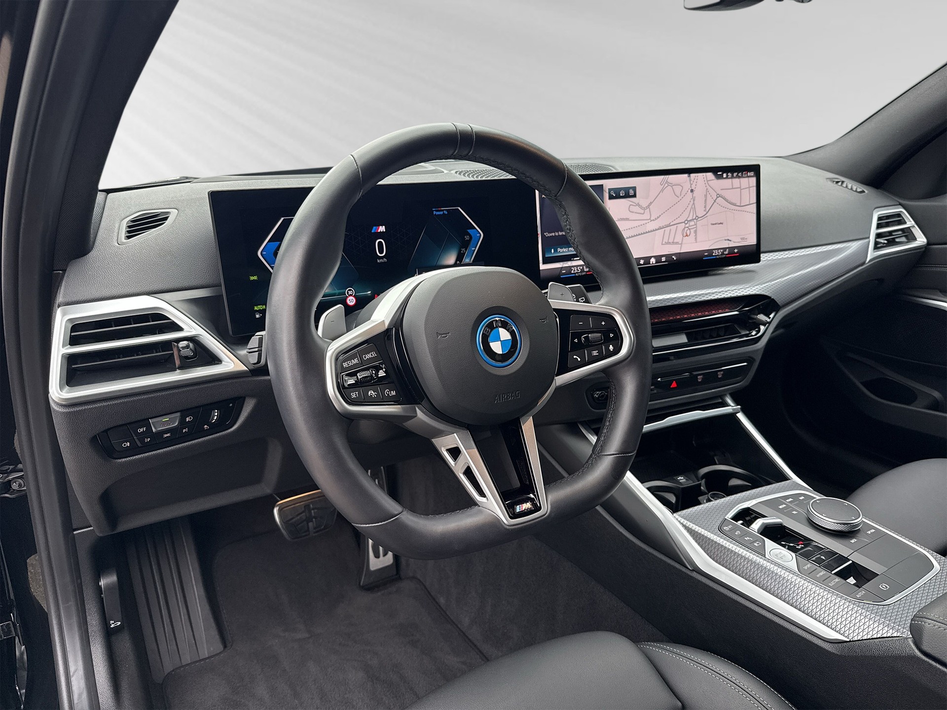 BMW 330e x DriveTouring Steptronic M Sport - 4