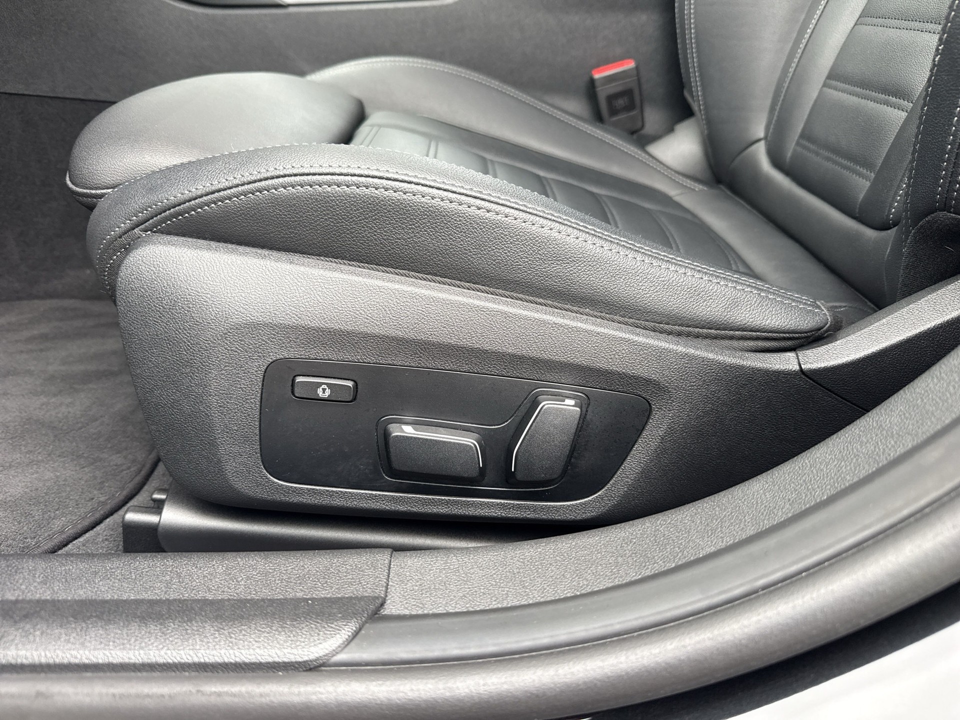 BMW 330e x DriveTouring Steptronic M Sport - 19