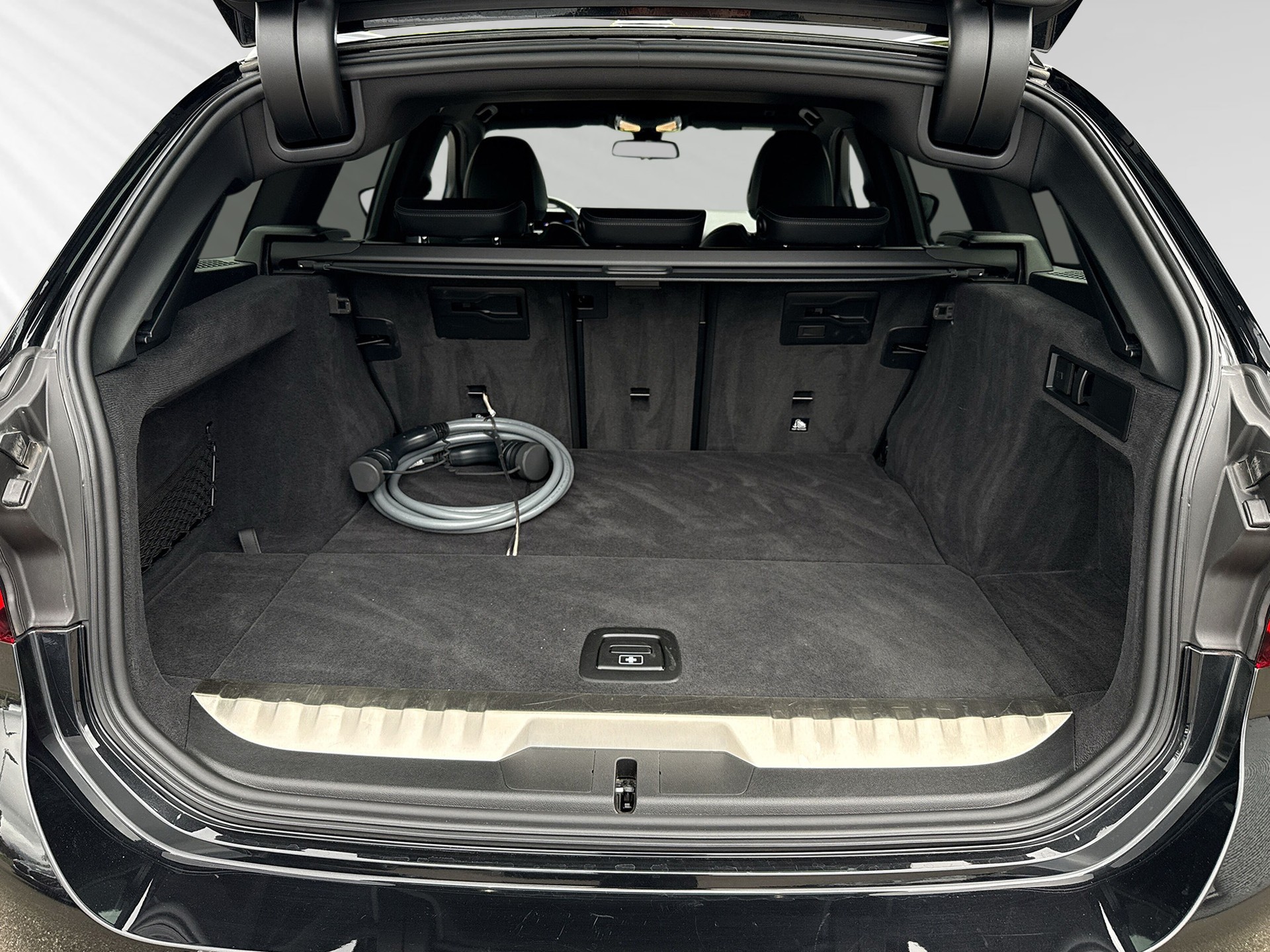 BMW 330e x DriveTouring Steptronic M Sport - 8