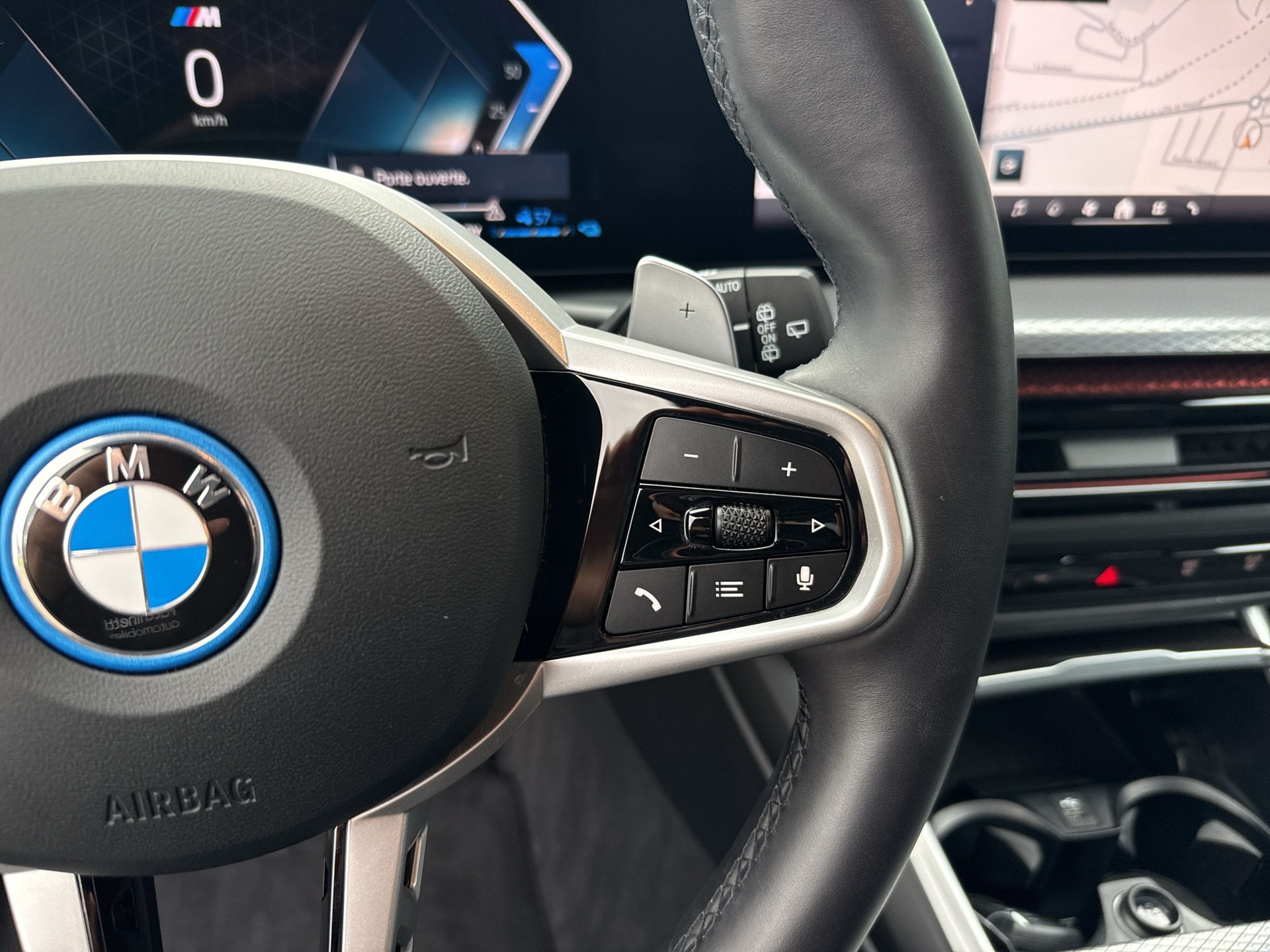 BMW 330e x DriveTouring Steptronic M Sport - 16