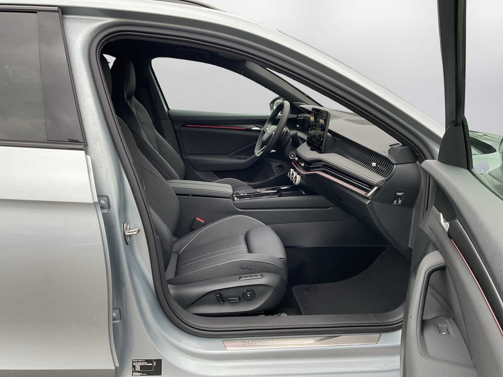 SKODA Superb Combi 1.5 TSI PHEV Sportline DSG - 14