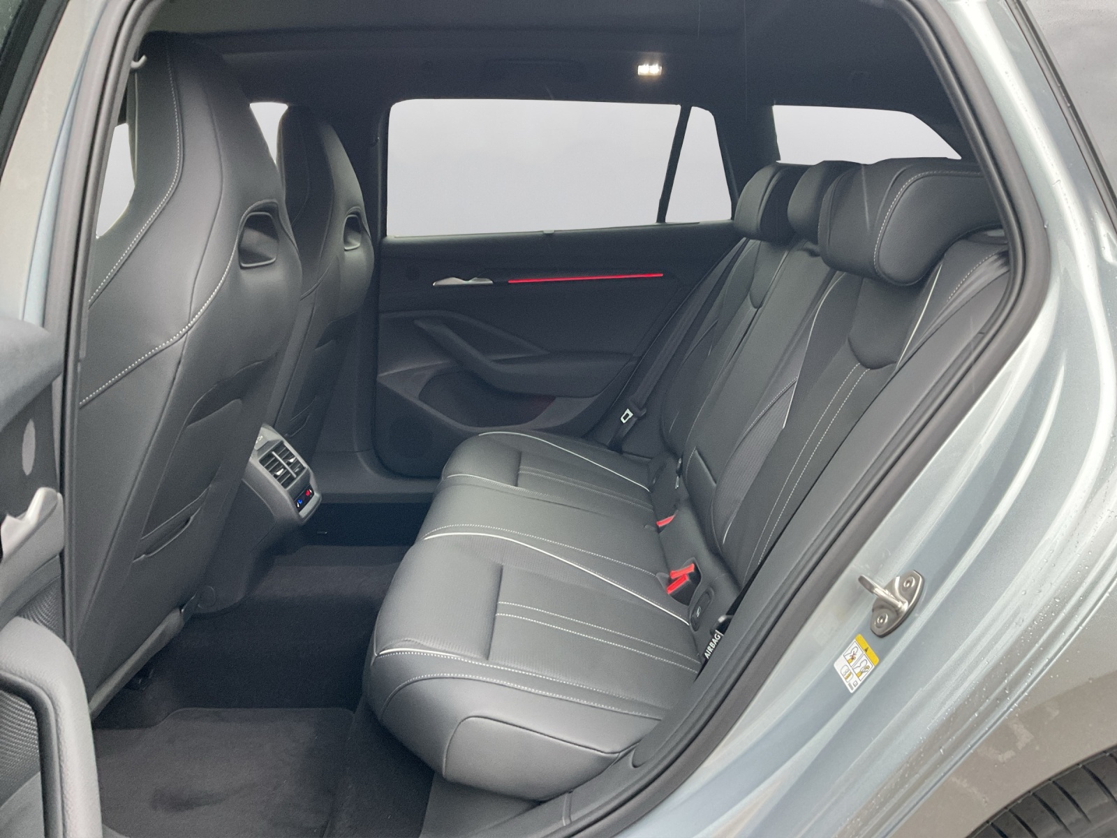 SKODA Superb Combi 1.5 TSI PHEV Sportline DSG - 11