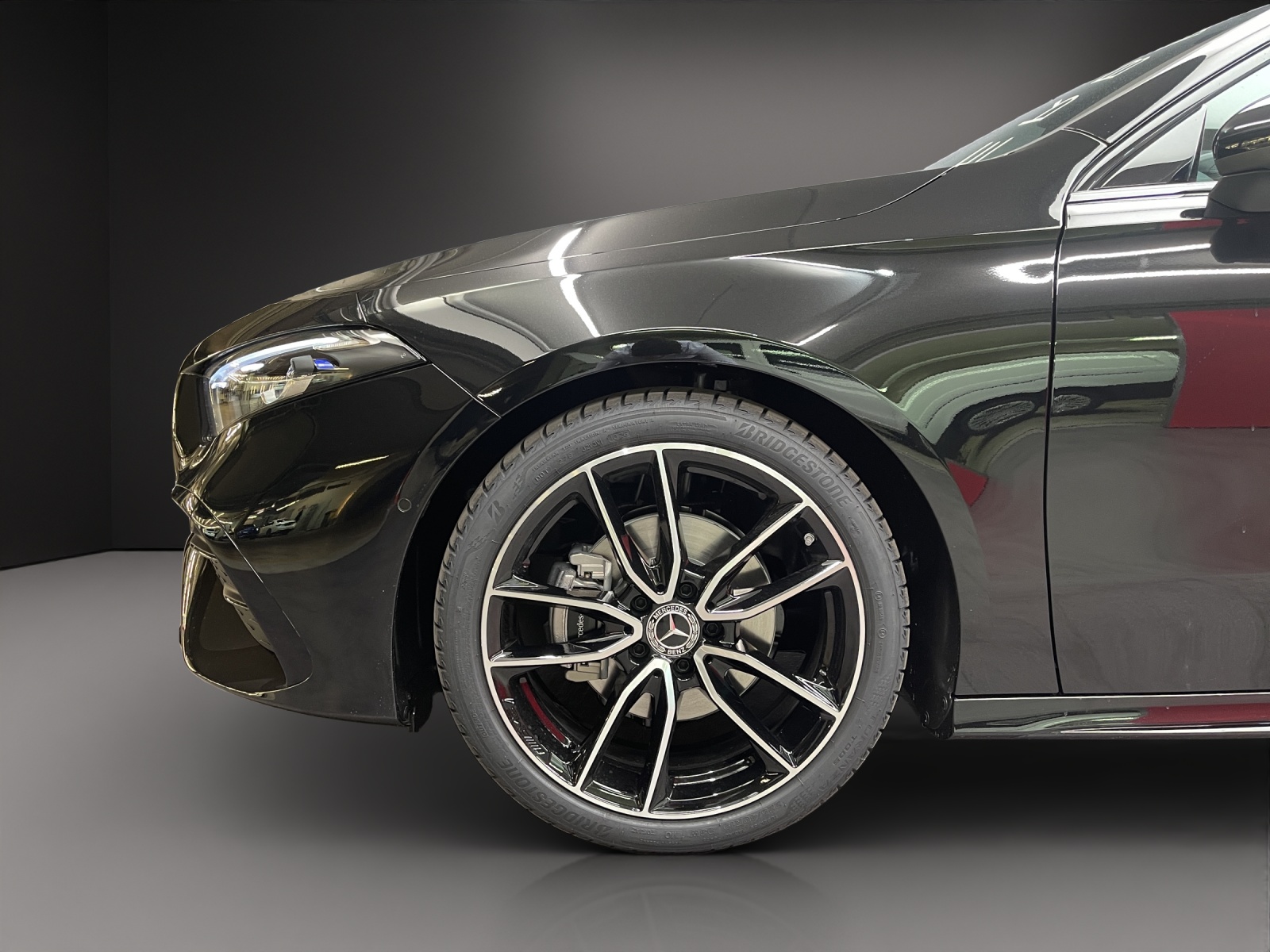 MERCEDES-BENZ A 200 Kompaktlimousine Night Star - 14