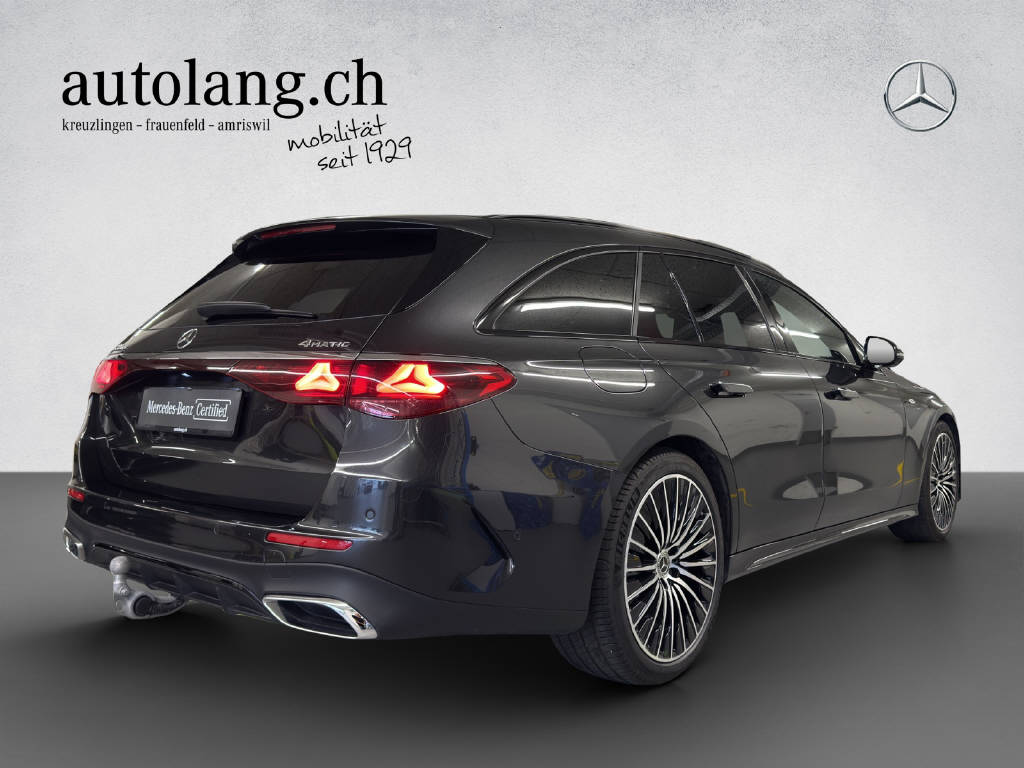 MERCEDES-BENZ E 300 de AMG Line 4Matic T-Modell - 4