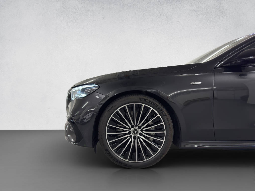 MERCEDES-BENZ E 300 de AMG Line 4Matic T-Modell - 7