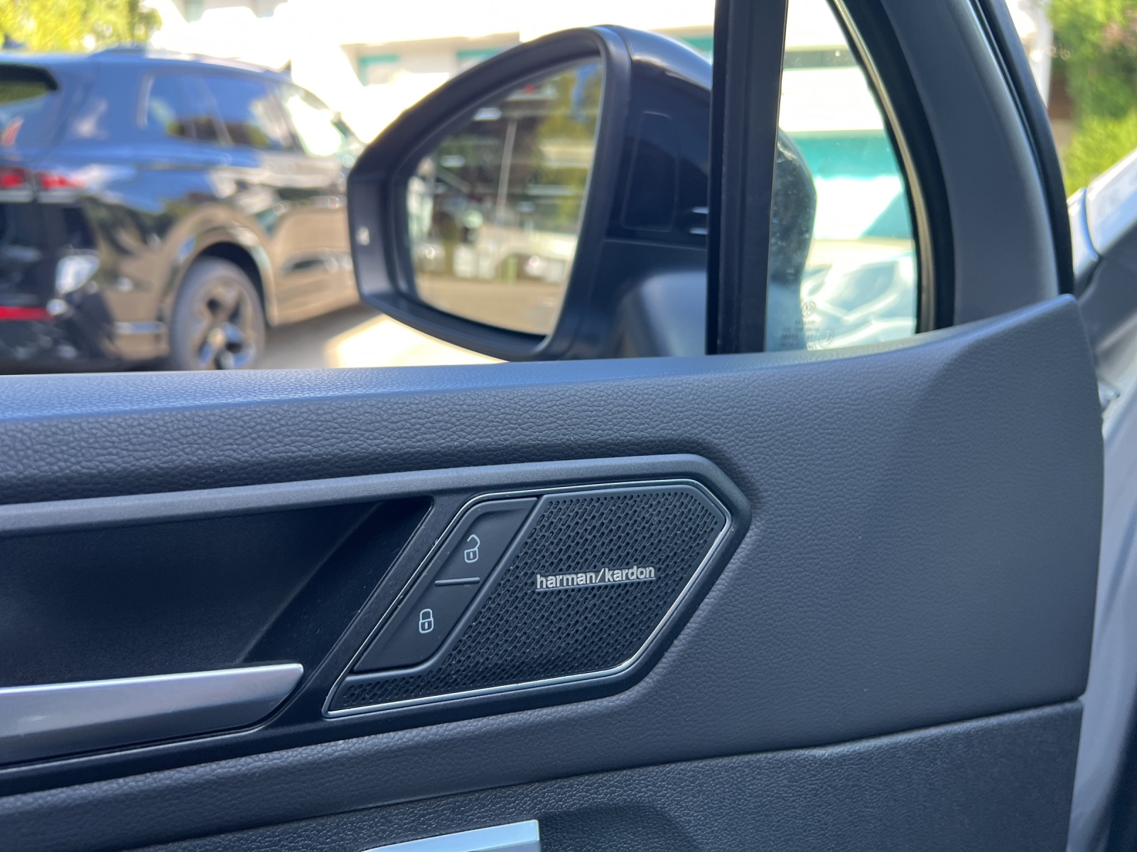 VW Tiguan 2.0TSI R 4Motion DSG - 16